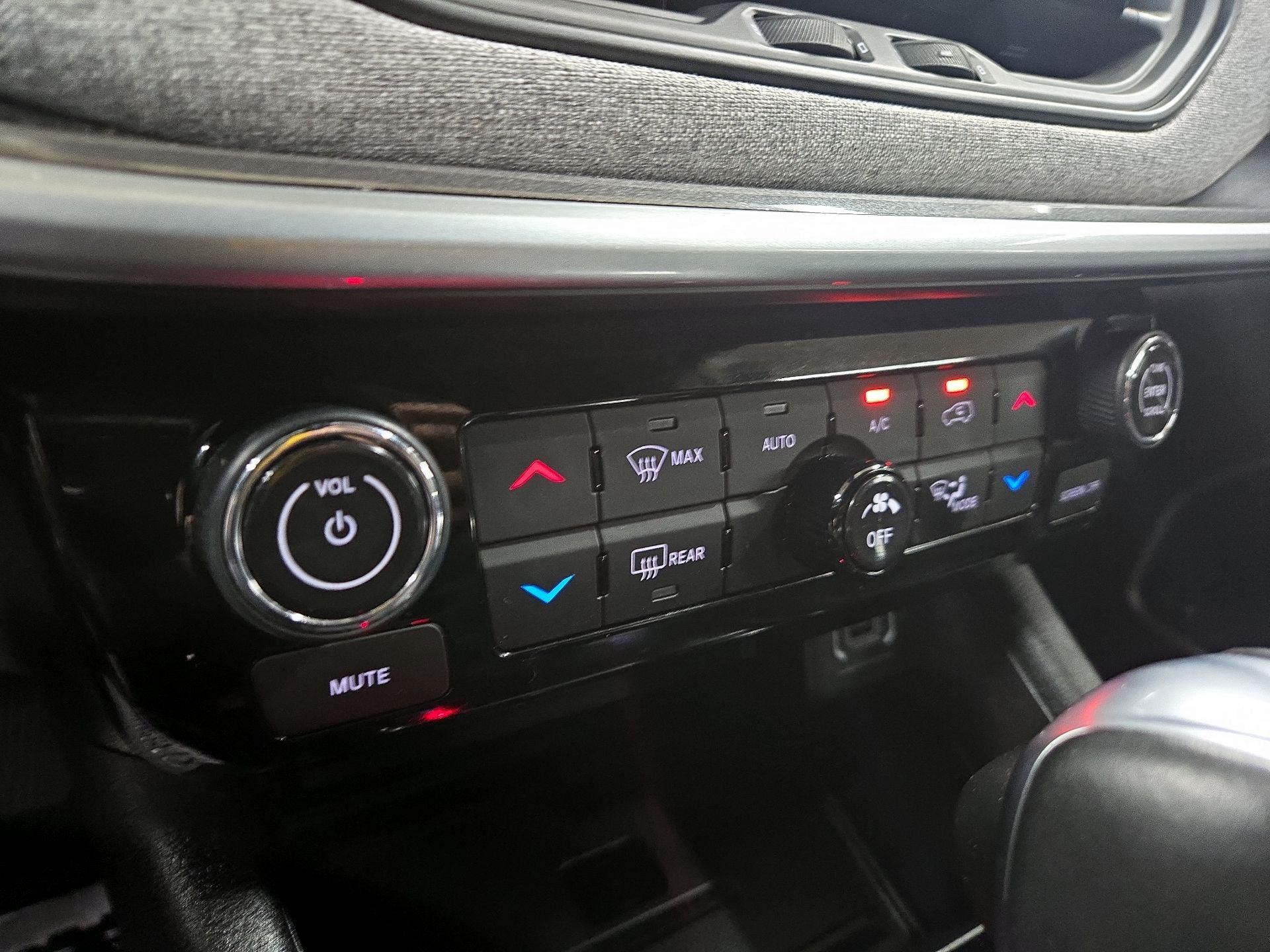 Thumbnail: 2024 Jeep Compass - 16