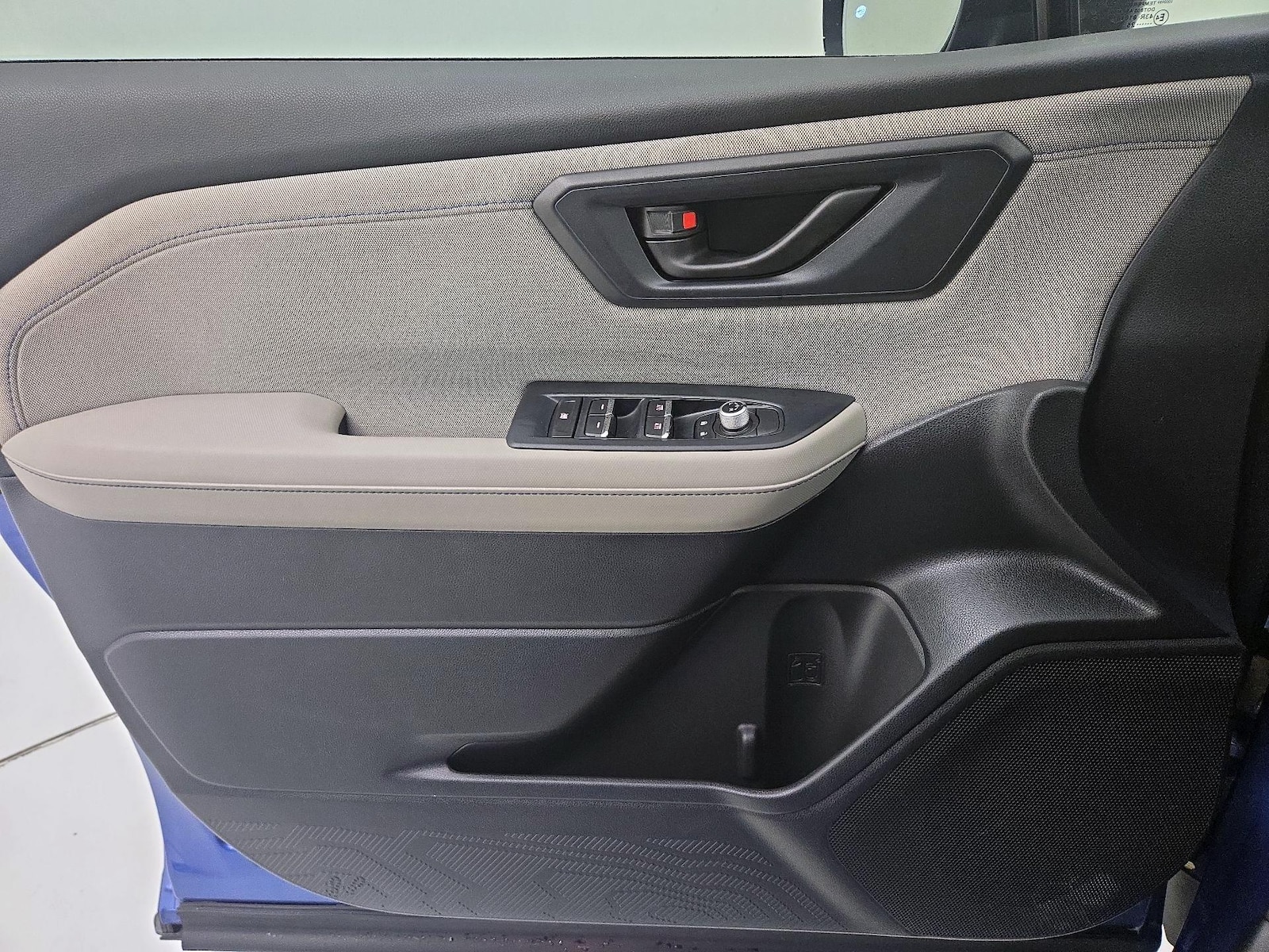 2025 Subaru Forester Premium - Photo 13