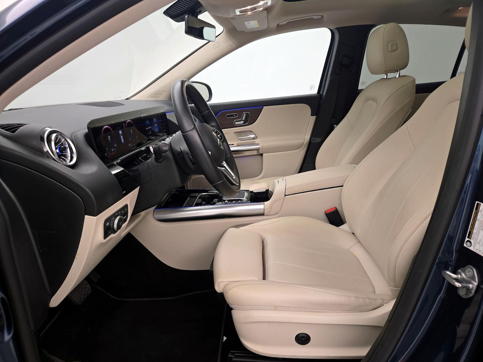 Power Seat(s) & Side Airbags