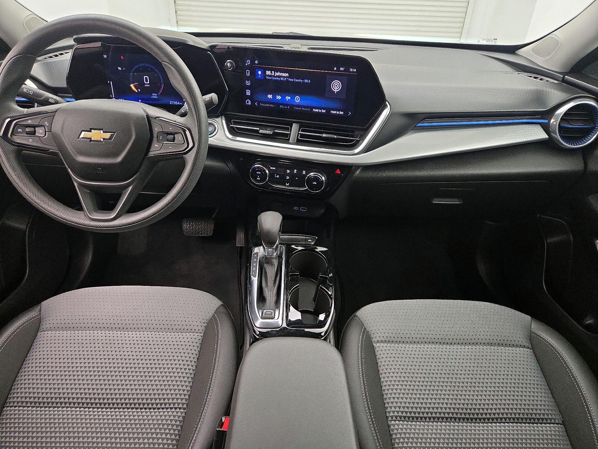 Thumbnail: 2025 Chevrolet Trax - 9