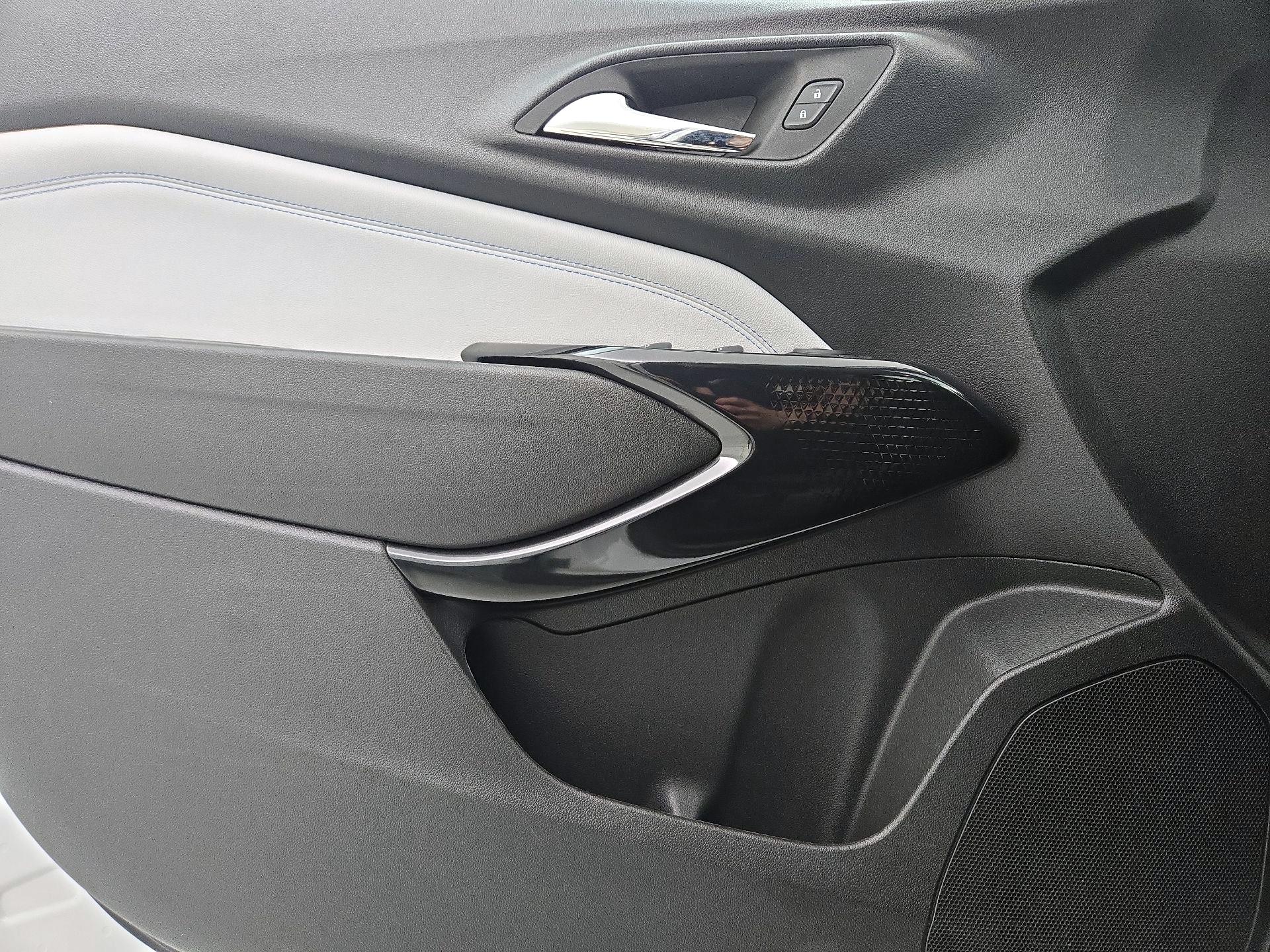 Thumbnail: 2025 Chevrolet Trax - 12