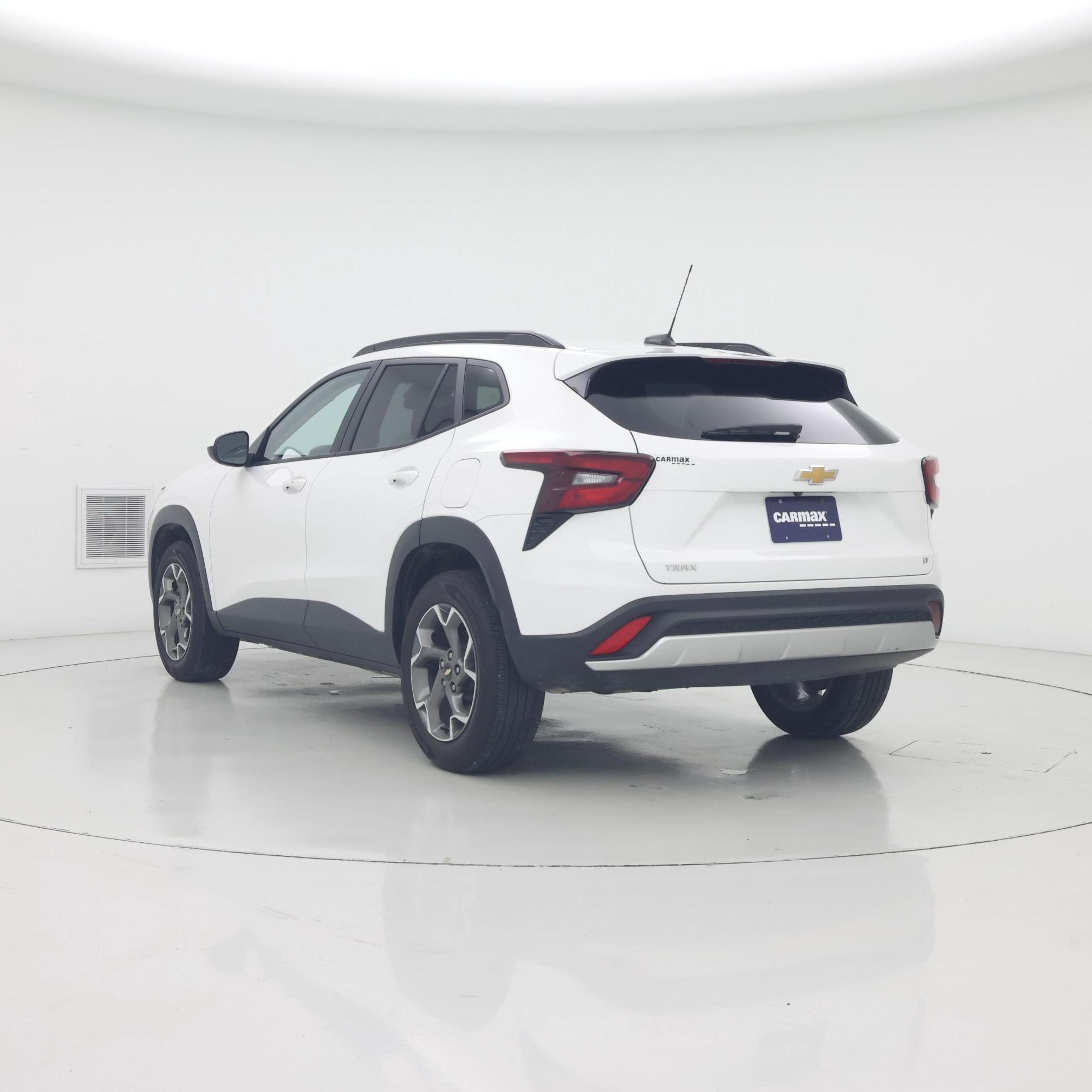 Thumbnail: 2025 Chevrolet Trax - 2