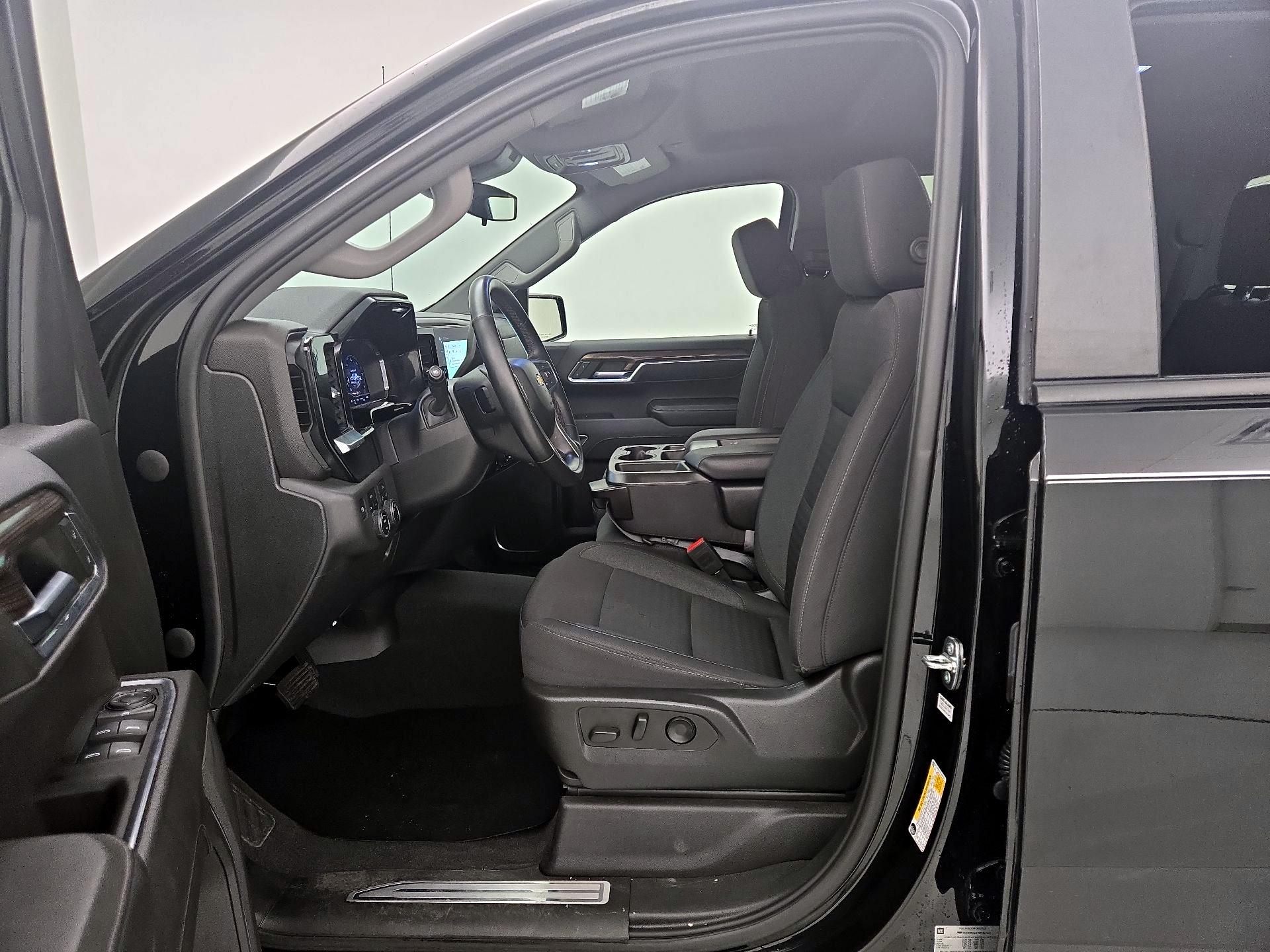 Thumbnail: 2023 Chevrolet Silverado 1500 - 11