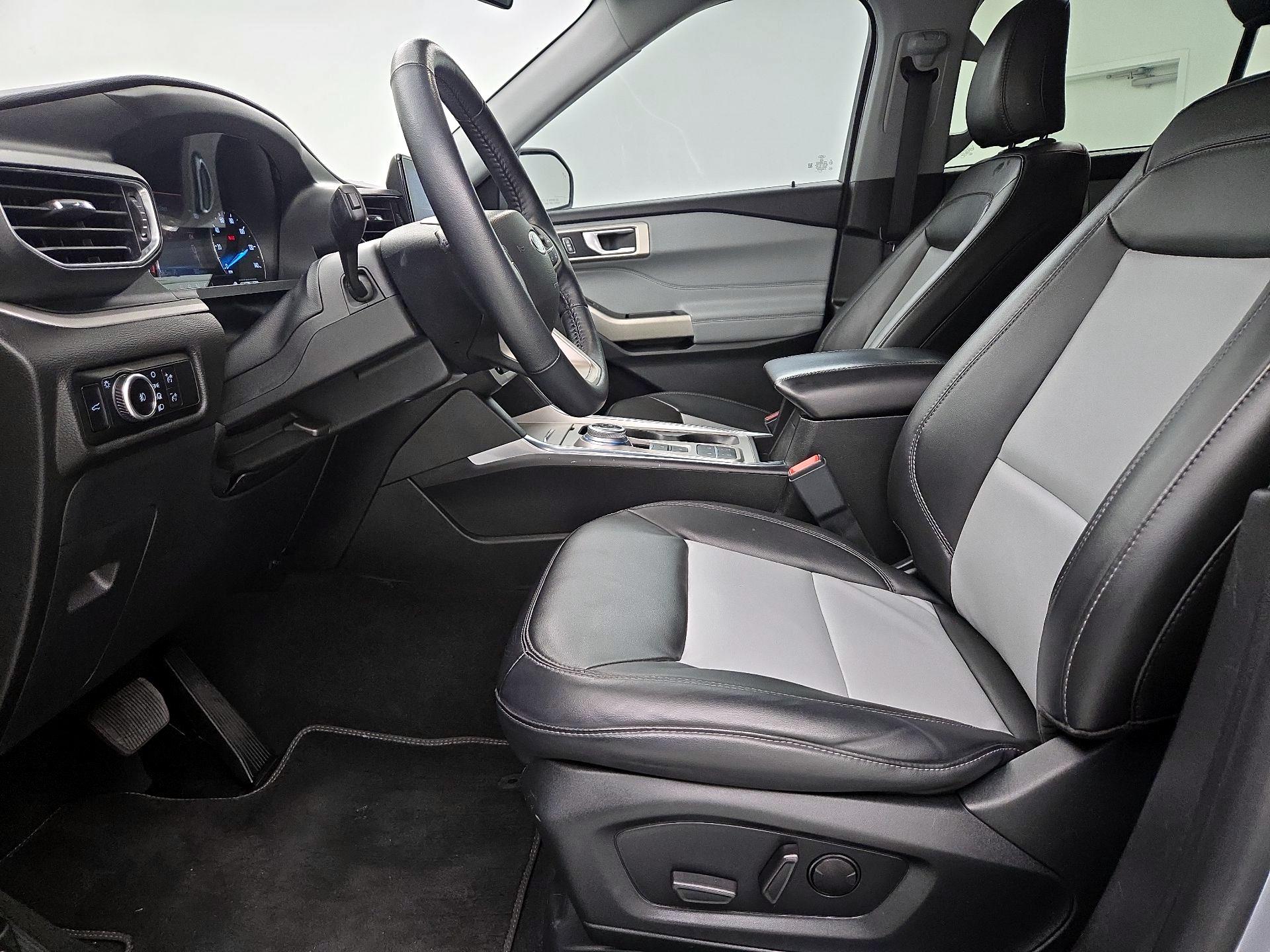 Thumbnail: 2023 Ford Explorer - 11