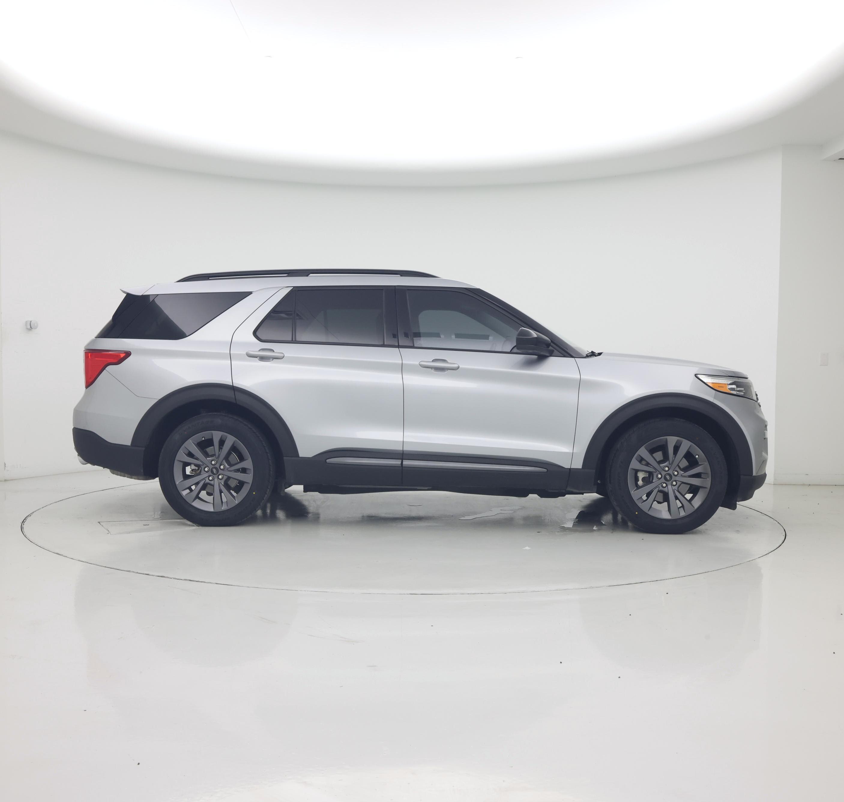 Thumbnail: 2023 Ford Explorer - 7