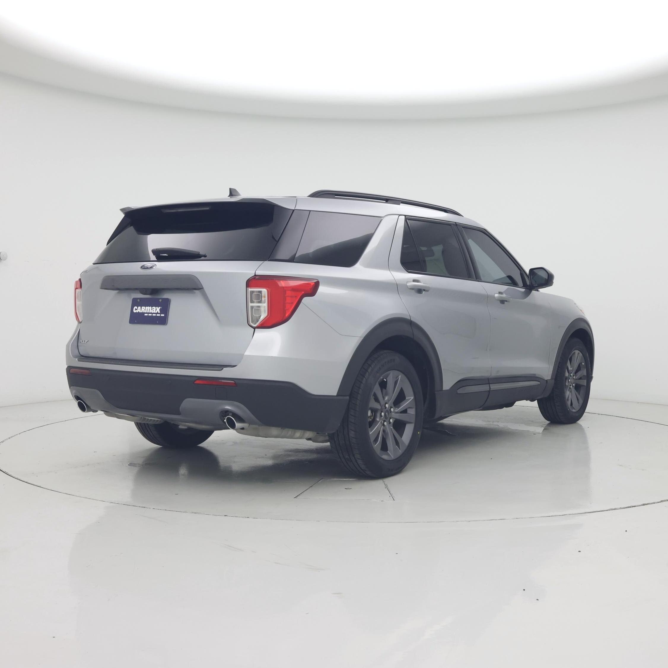 Thumbnail: 2023 Ford Explorer - 8