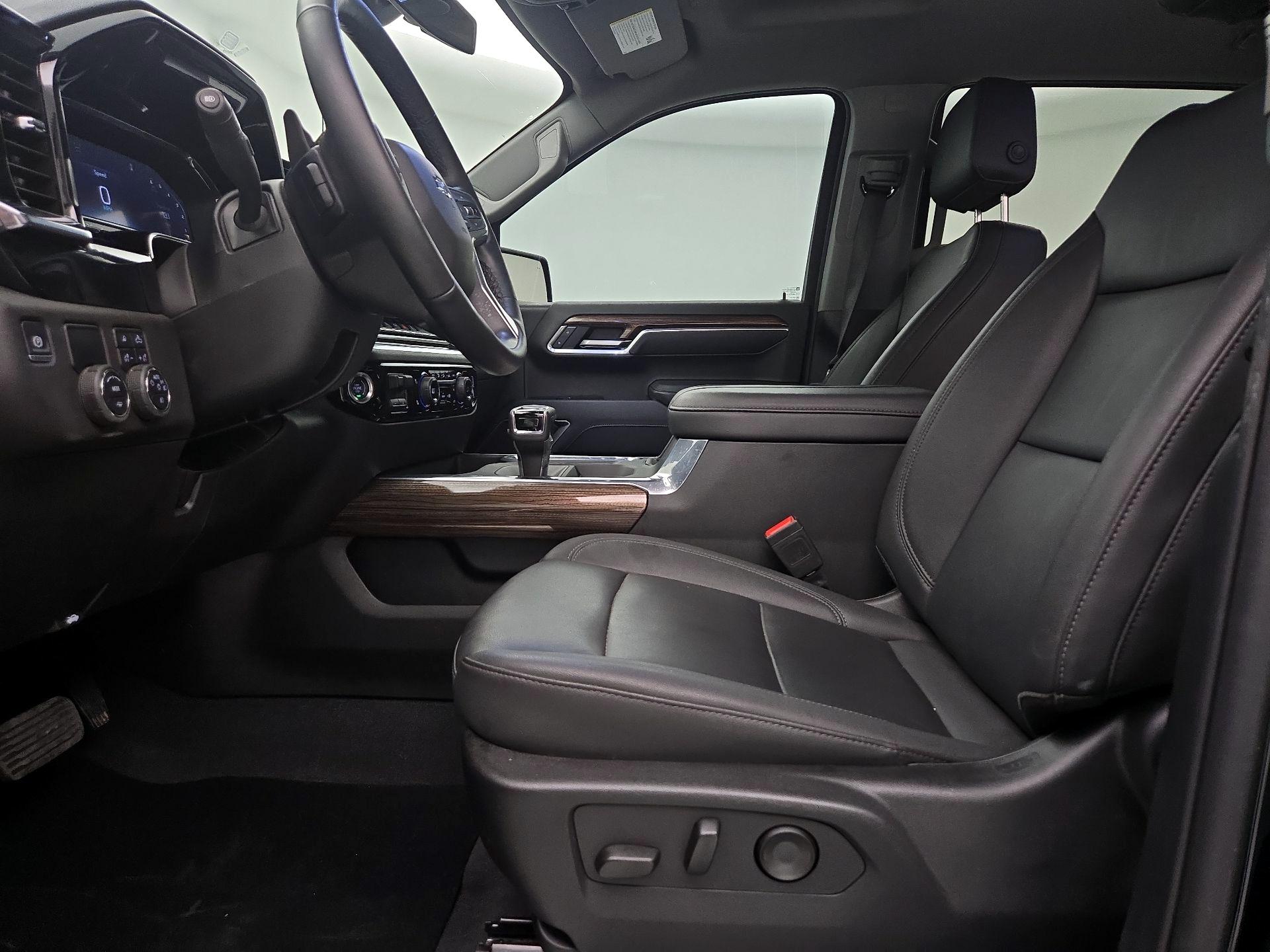 Thumbnail: 2025 Chevrolet Silverado 1500 - 11