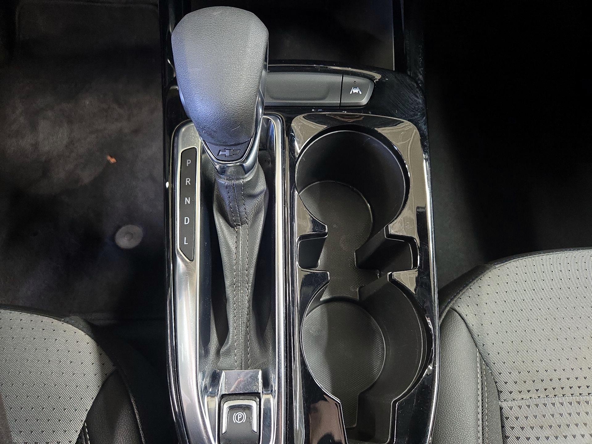 Thumbnail: 2025 Chevrolet Trax - 17