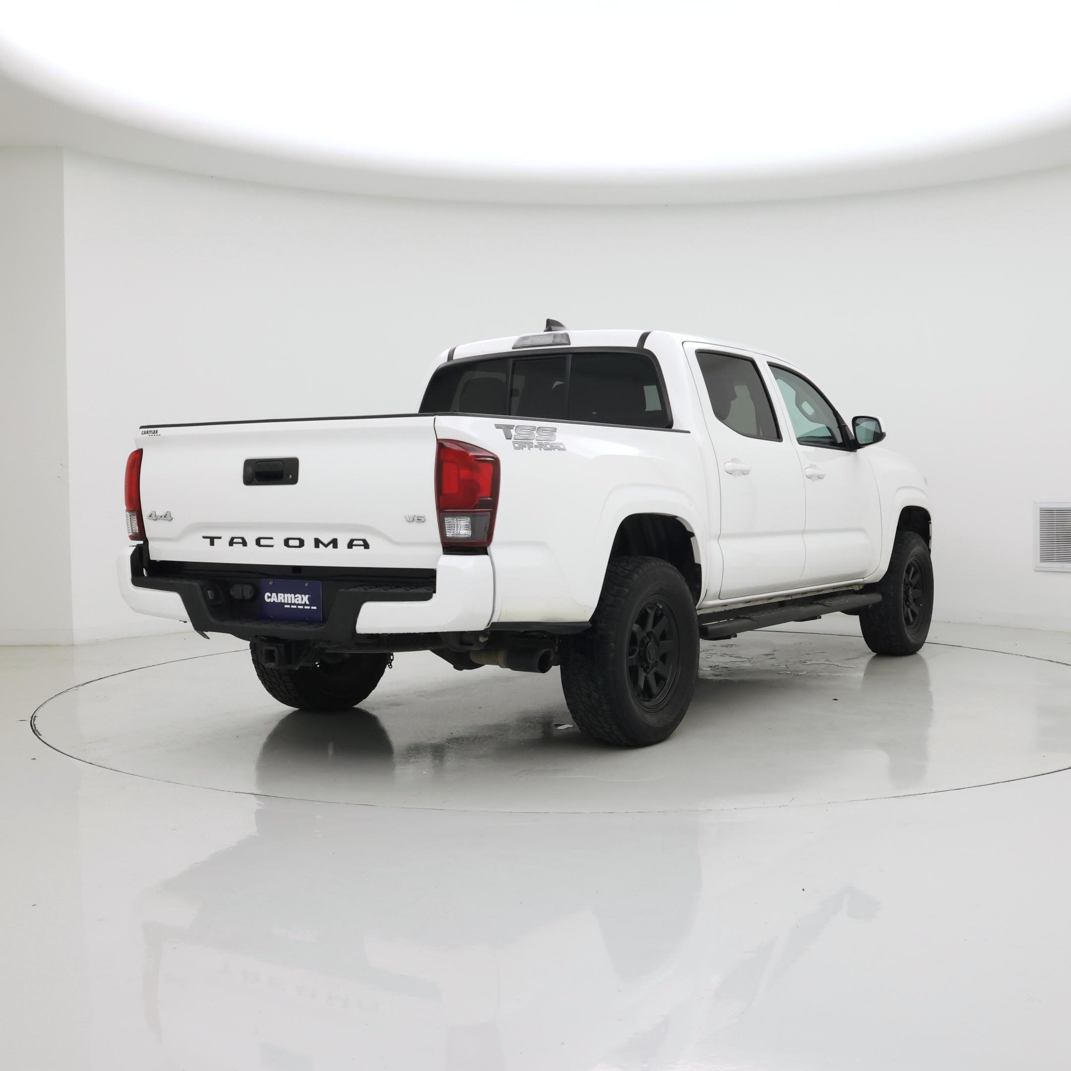 Thumbnail: 2023 Toyota Tacoma - 8
