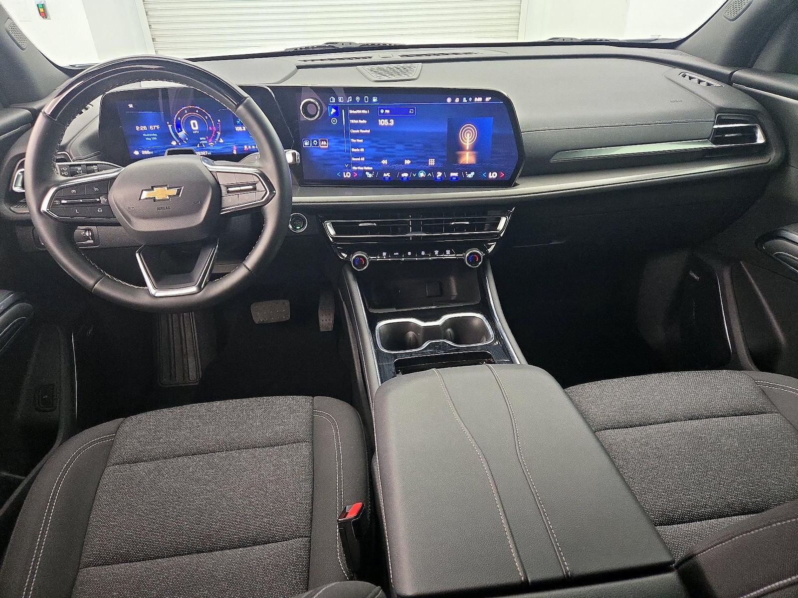 2024 Chevrolet Traverse 1LT - Photo 10