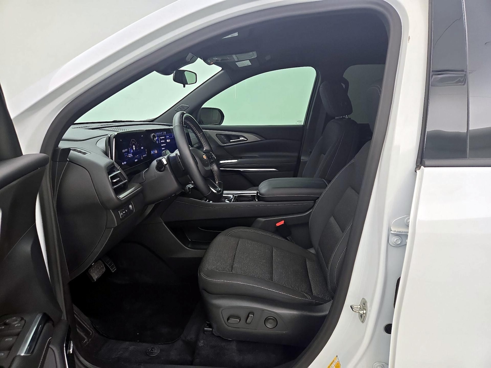 2024 Chevrolet Traverse 1LT - Photo 12