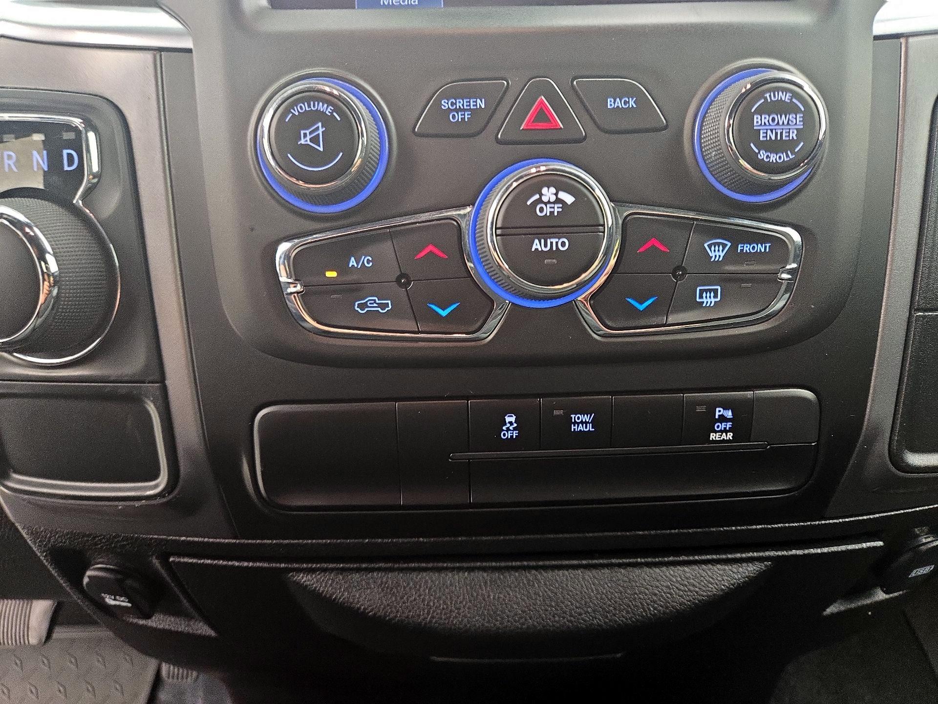 Thumbnail: 2024 RAM 1500 Classic - 16