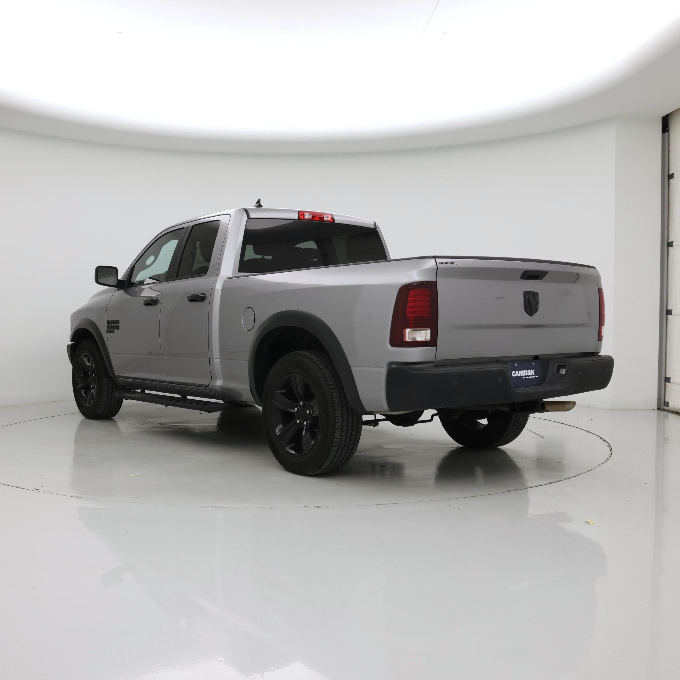 Thumbnail: 2024 RAM 1500 Classic - 2