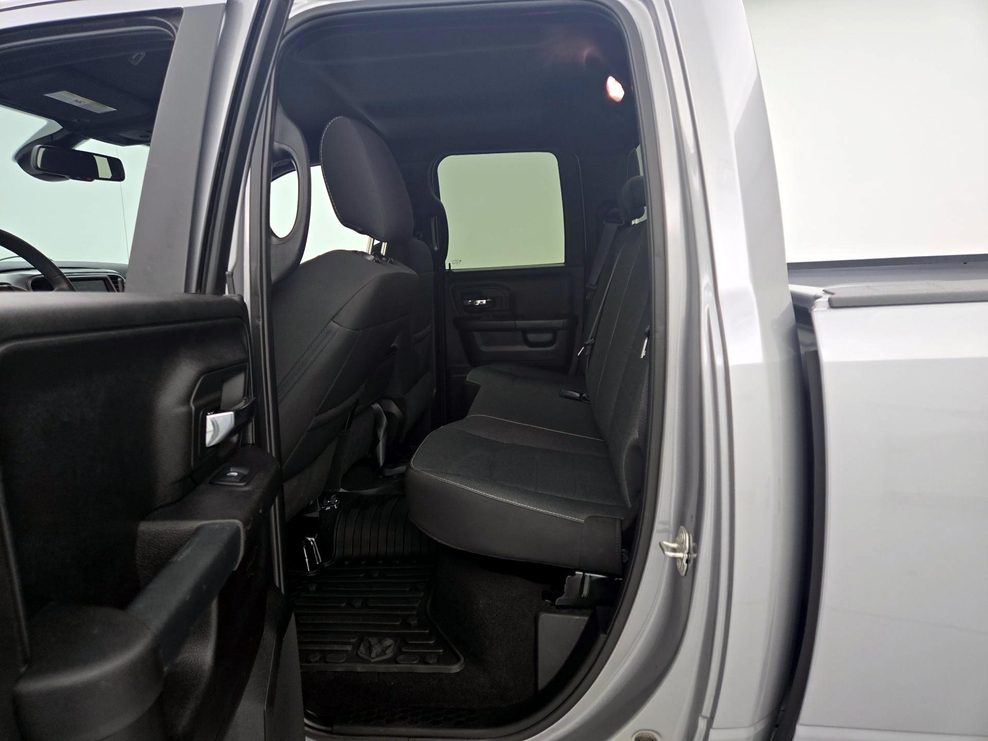 Thumbnail: 2024 RAM 1500 Classic - 19