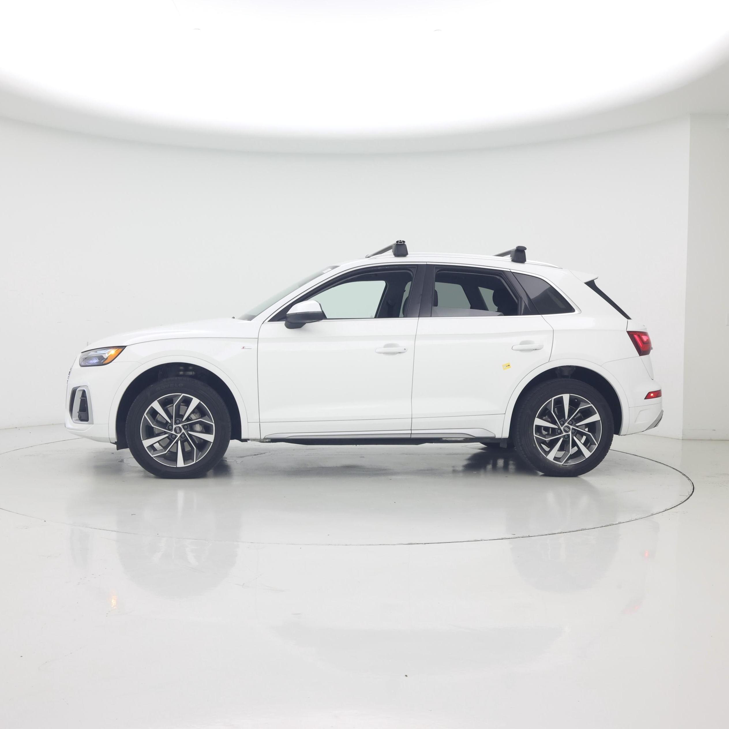 Thumbnail: 2023 Audi Q5 - 3