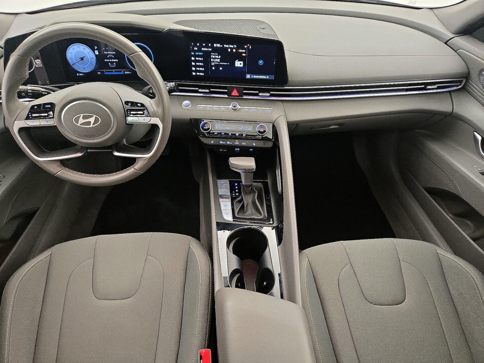 2025 Hyundai Elantra SEL - Photo 10