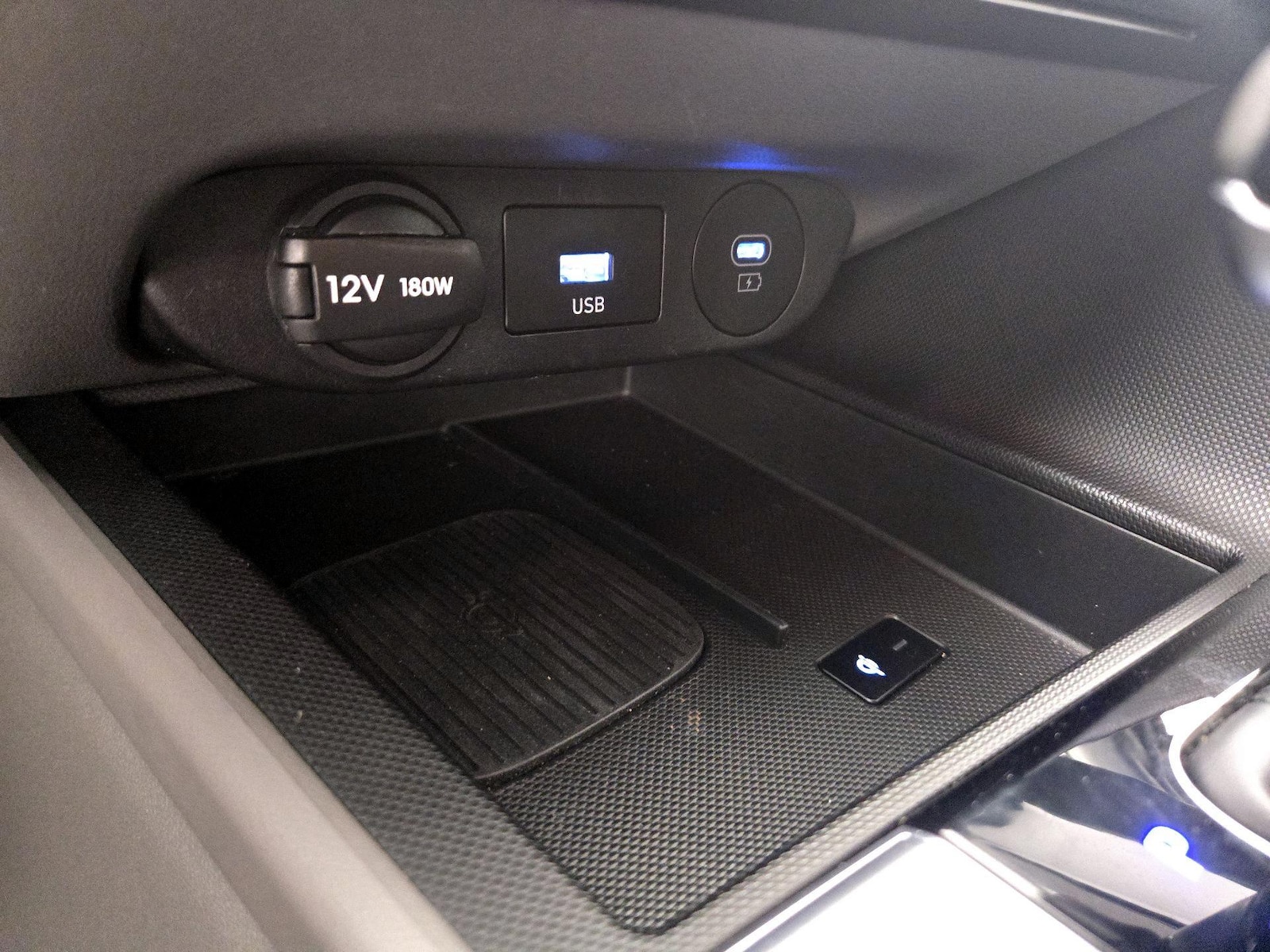 2025 Hyundai Elantra SEL - Photo 19