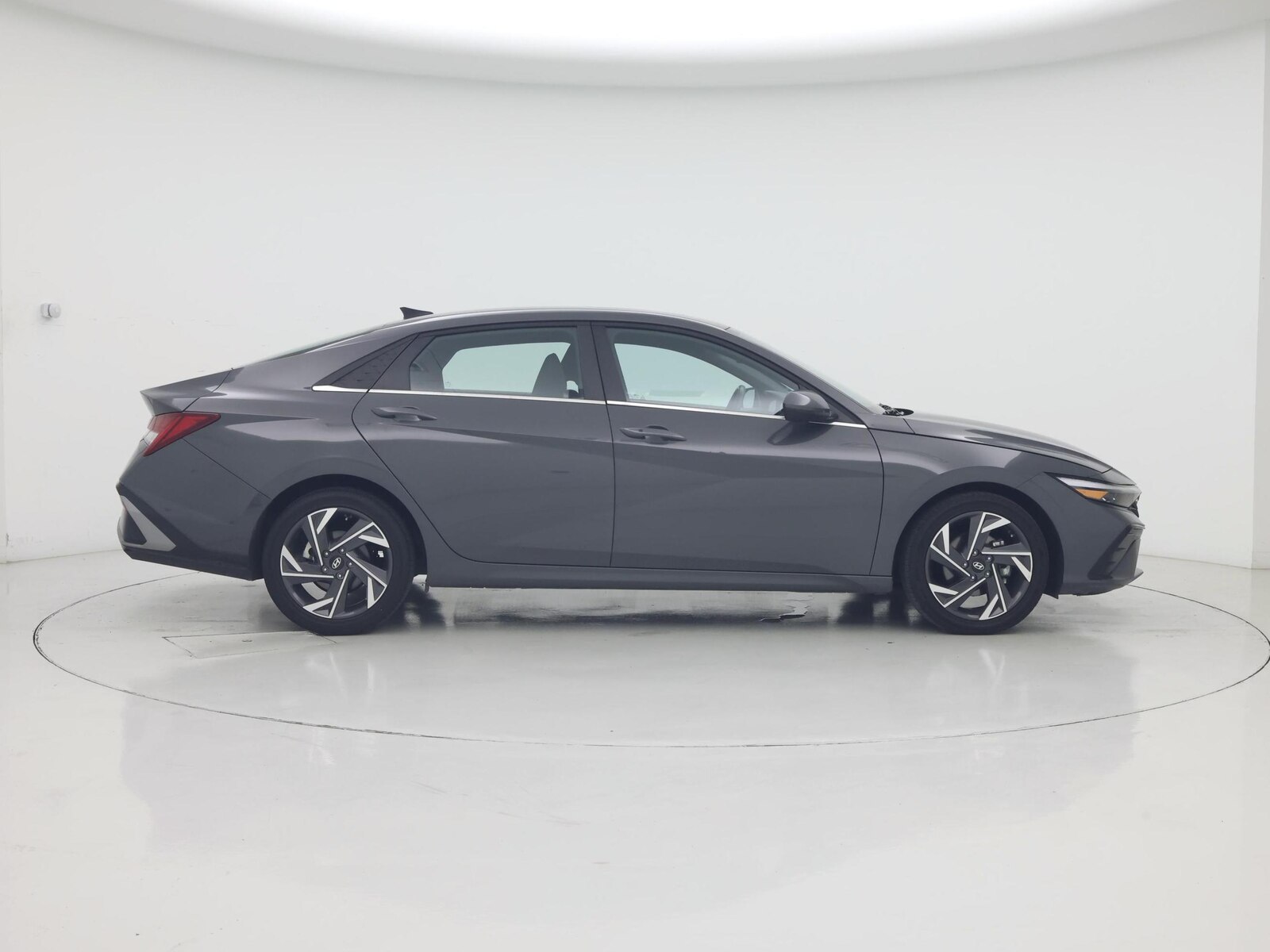 2025 Hyundai Elantra SEL - Photo 8