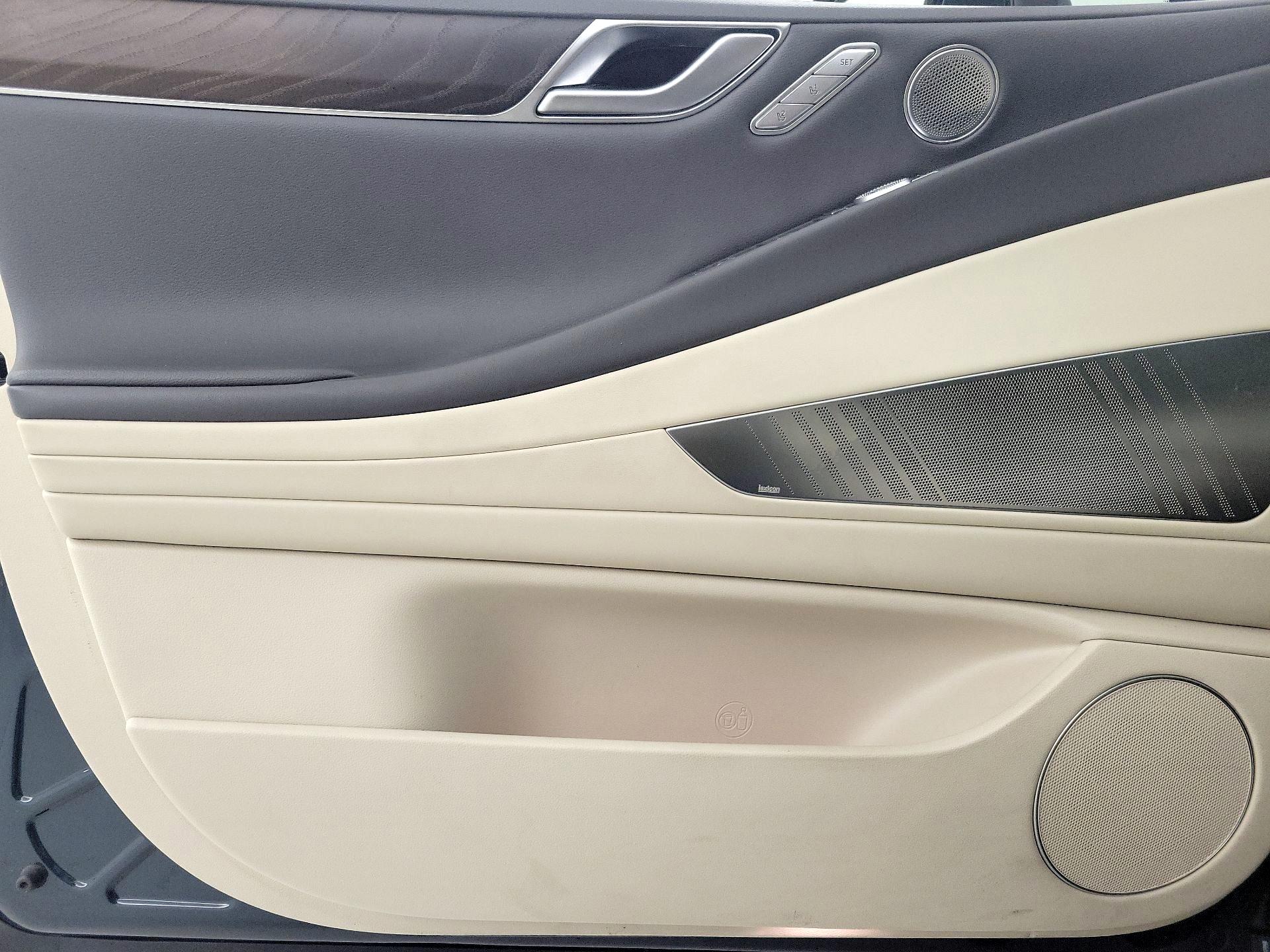 Thumbnail: 2022 Genesis G80 - 12