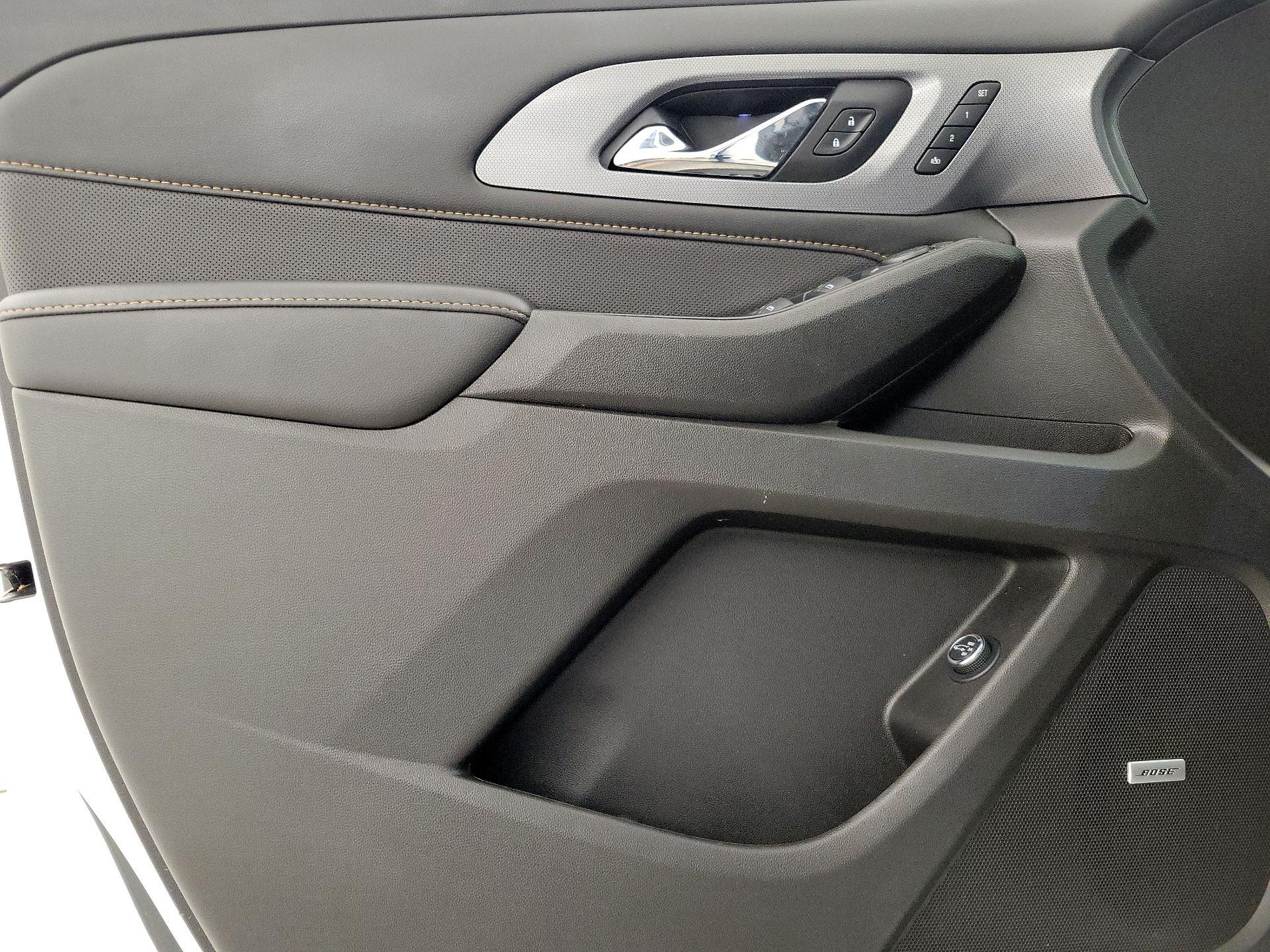 Thumbnail: 2021 Chevrolet Traverse - 12