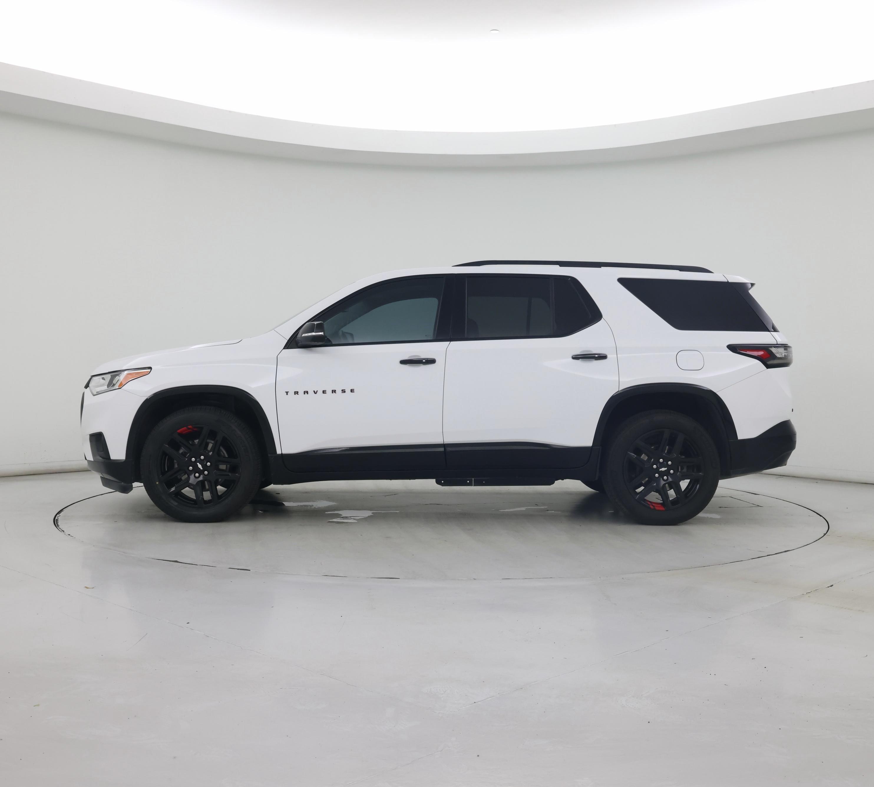 Thumbnail: 2021 Chevrolet Traverse - 3