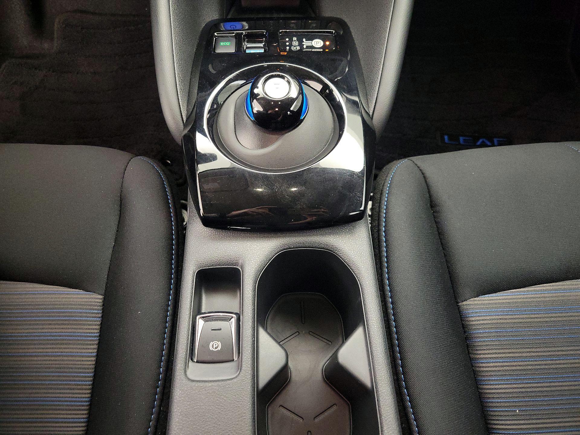 Thumbnail: 2023 Nissan Leaf - 17