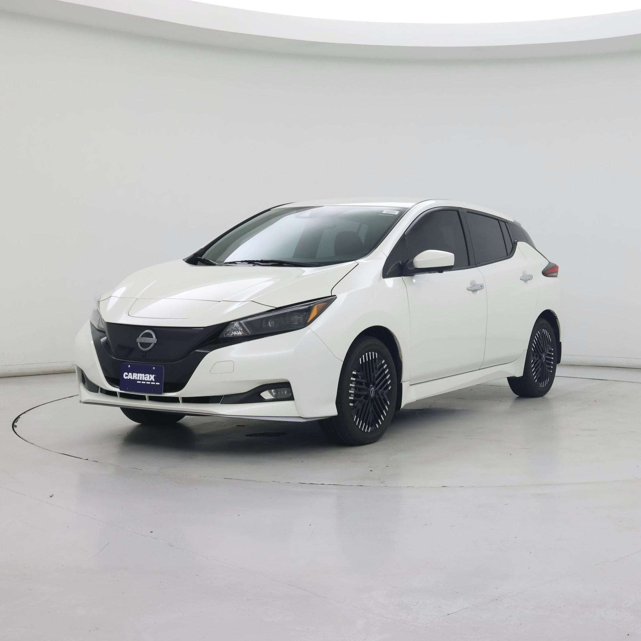 Thumbnail: 2023 Nissan Leaf - 4