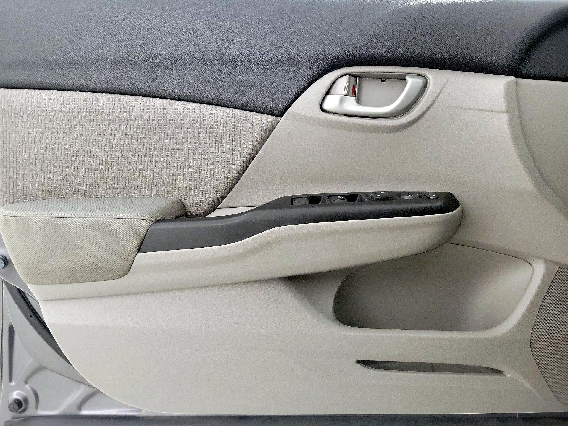 Thumbnail: 2015 Honda Civic - 12