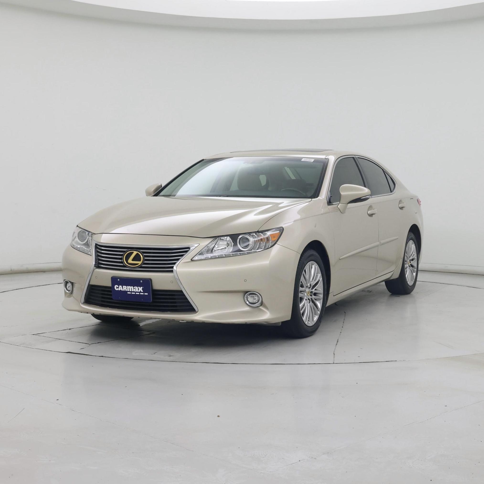 Thumbnail: 2015 Lexus ES - 4