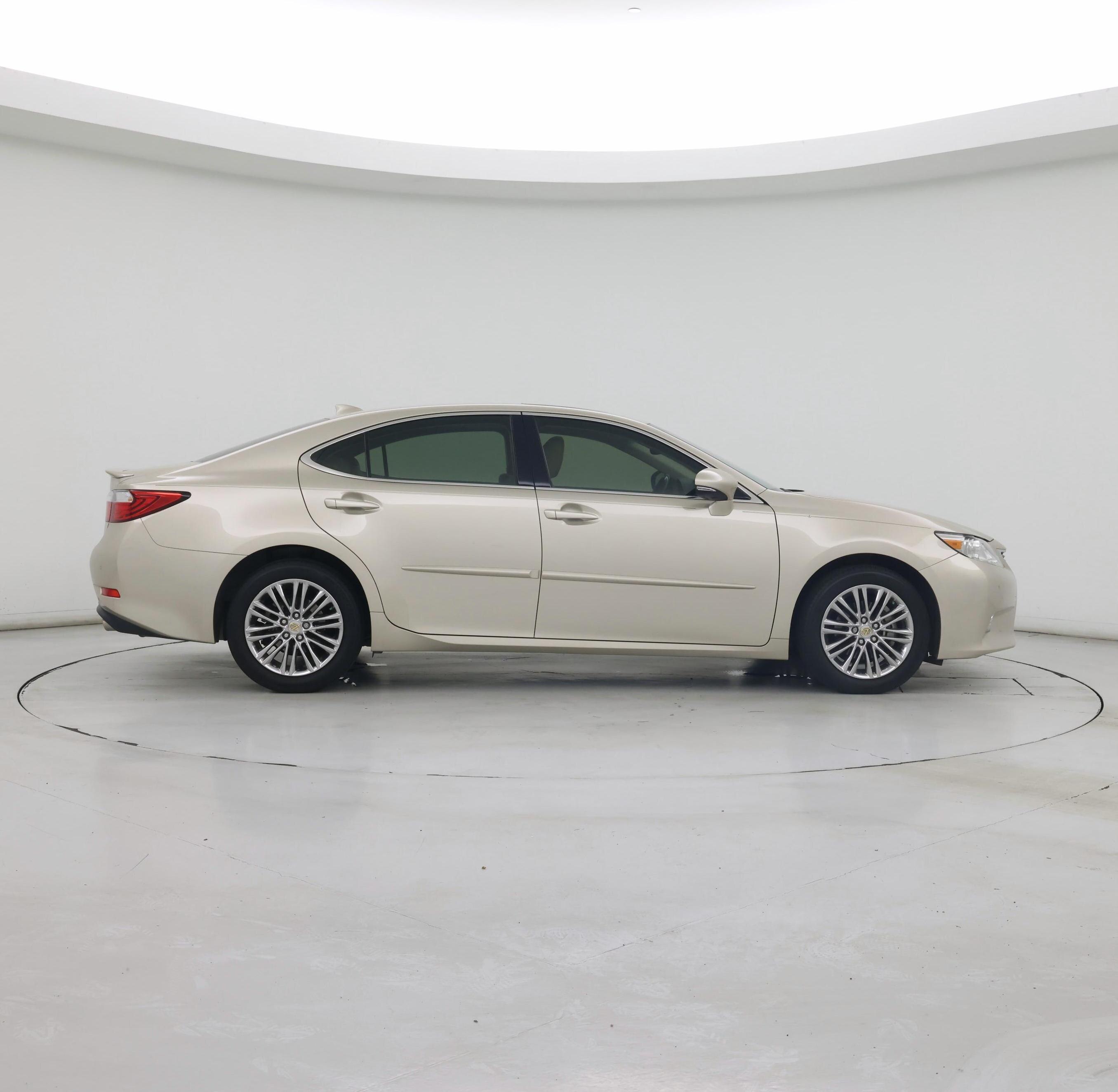 Thumbnail: 2015 Lexus ES - 7