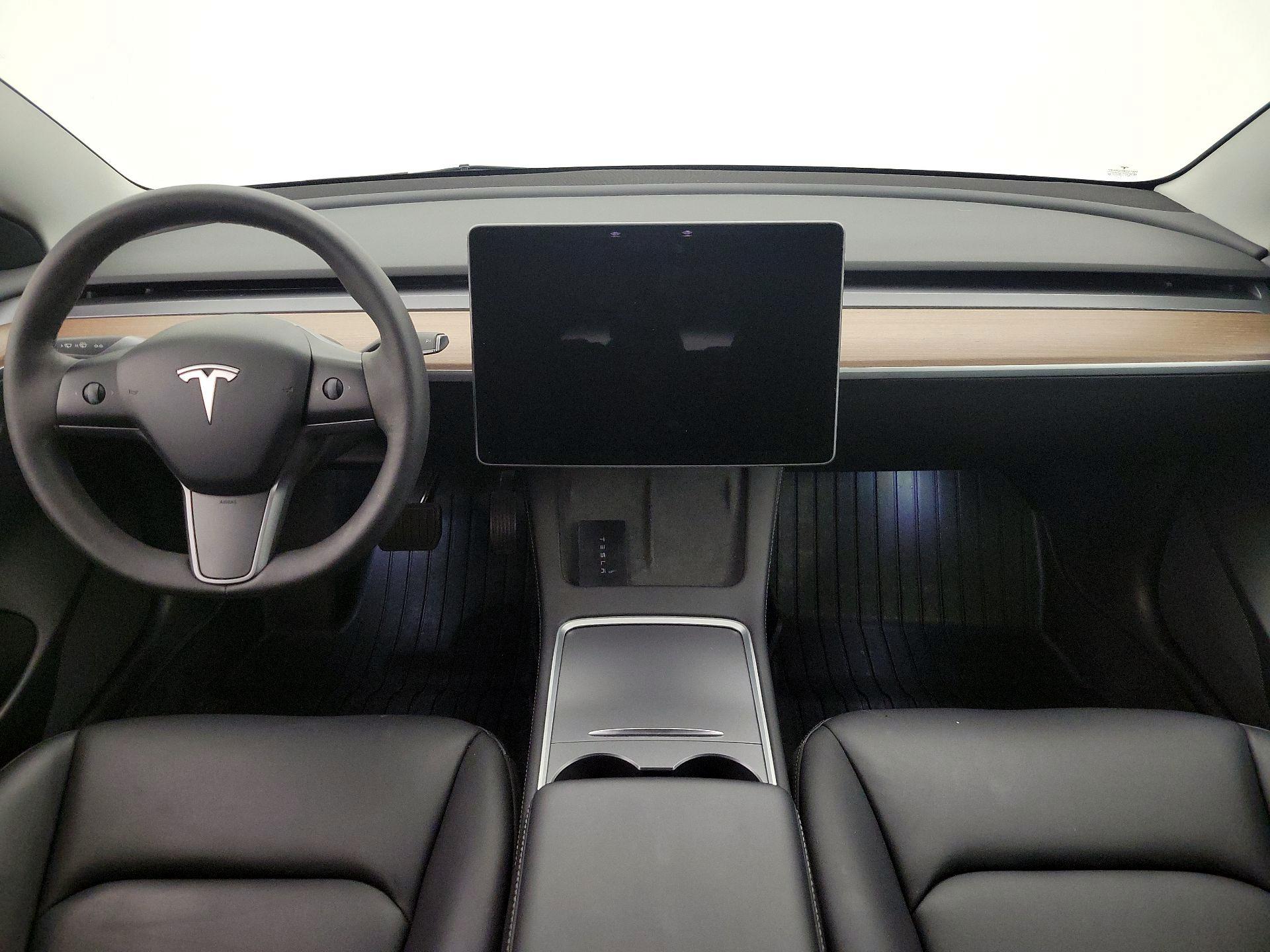 Thumbnail: 2022 Tesla Model 3 - 9