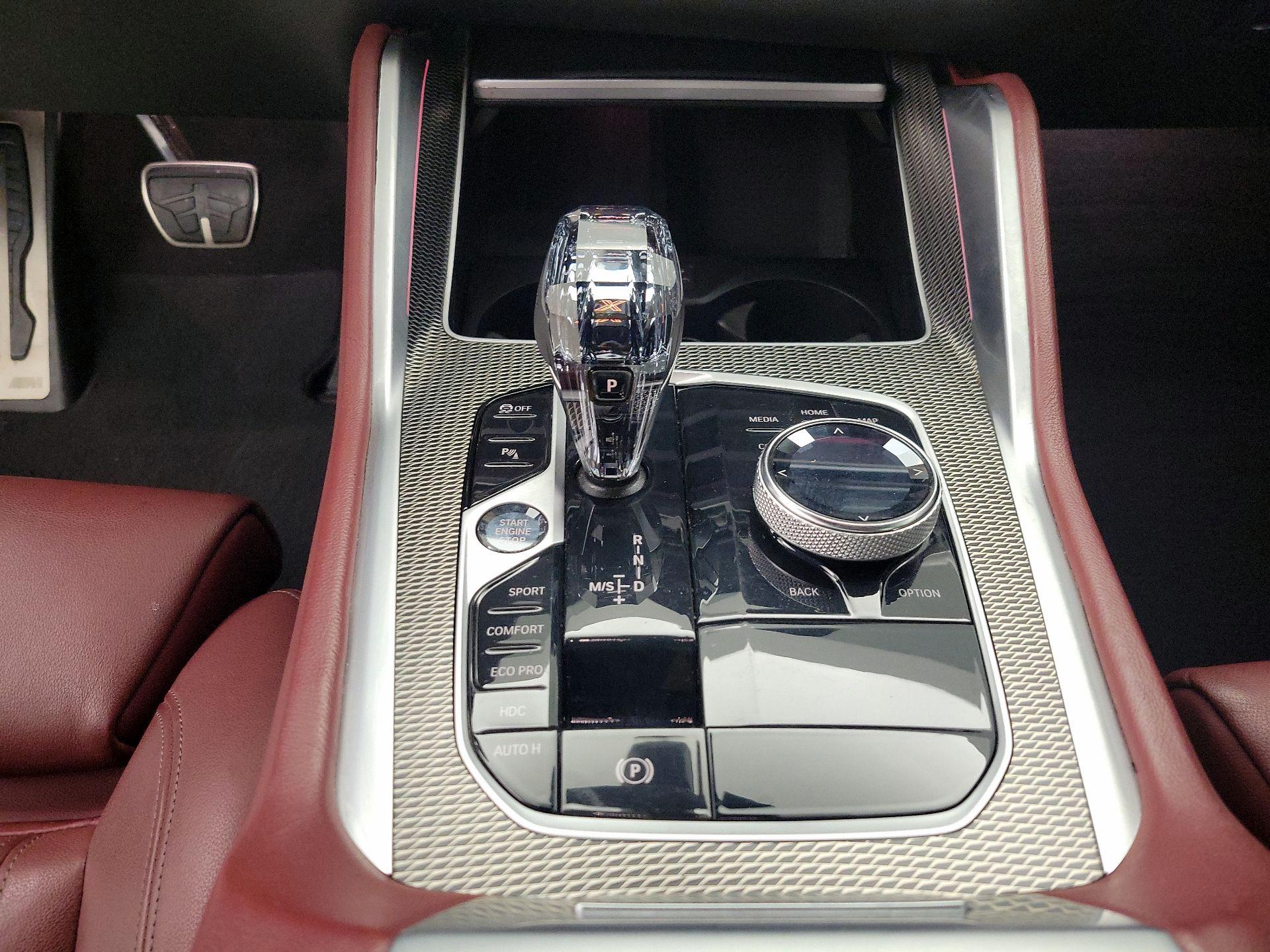 Thumbnail: 2022 BMW X6 - 17