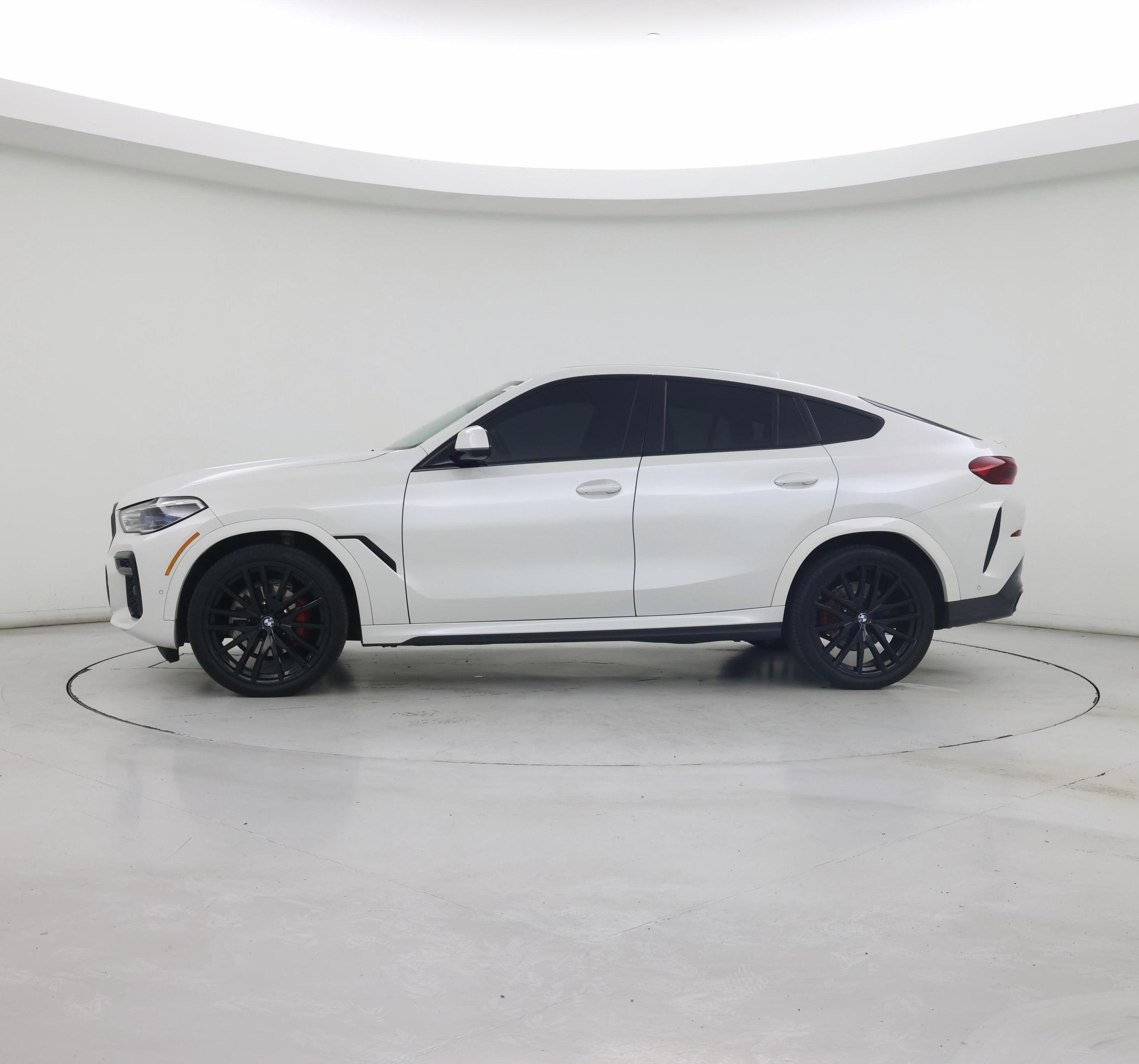 Thumbnail: 2022 BMW X6 - 3