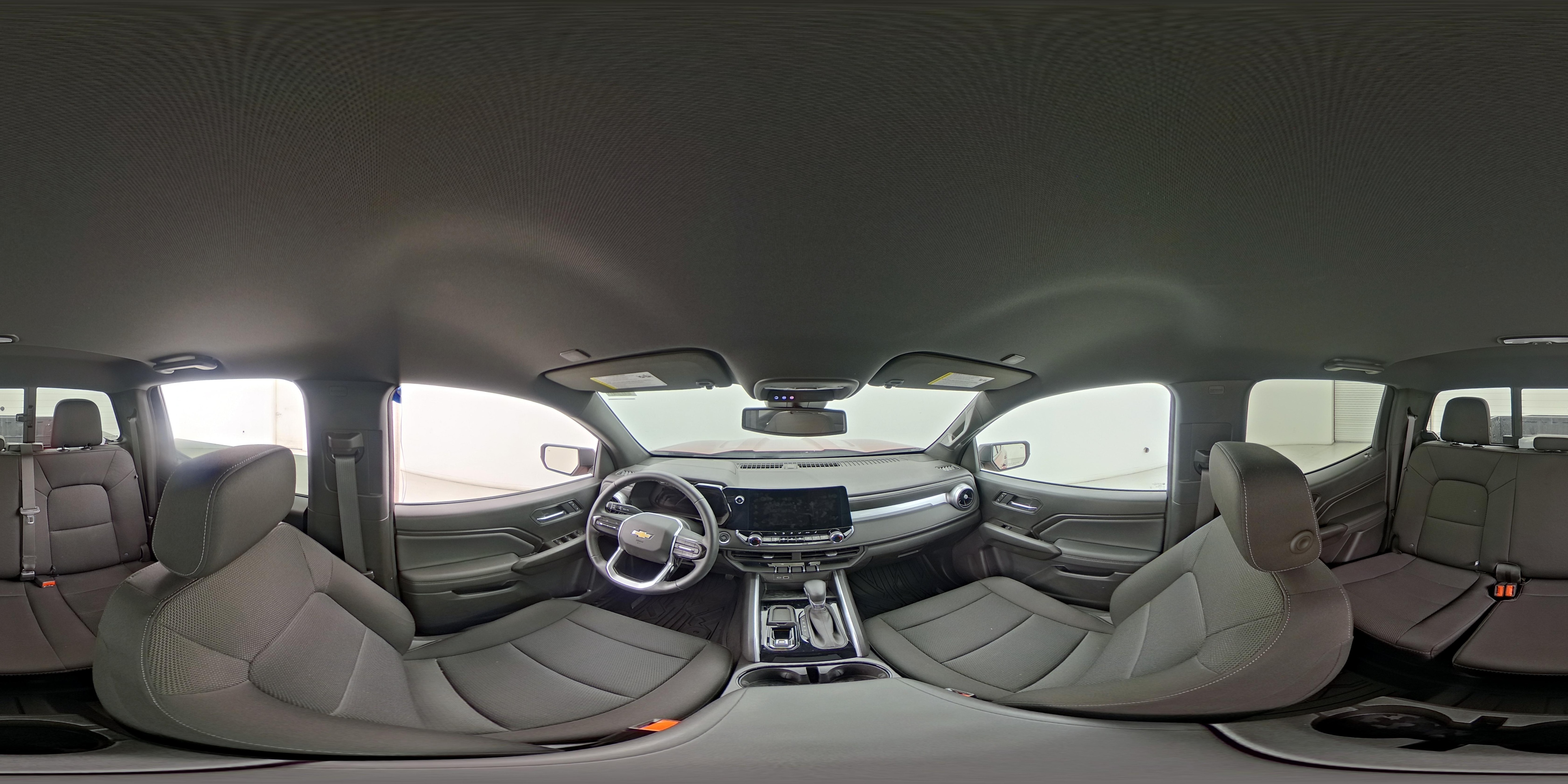 2025 Chevrolet Colorado LT - Photo 23