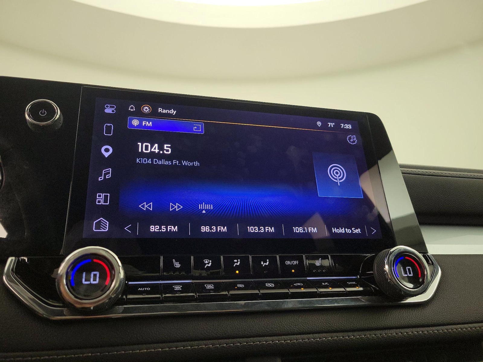 2025 Chevrolet Colorado LT - Photo 15
