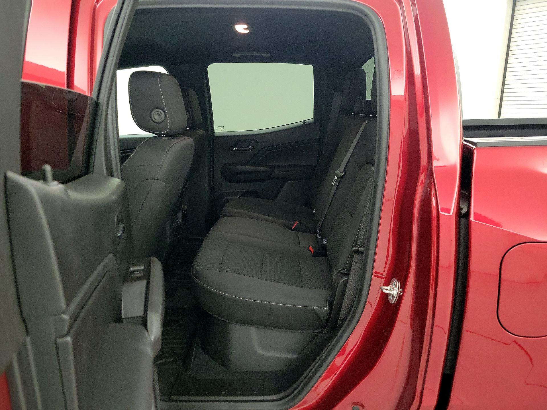 Thumbnail: 2025 Chevrolet Colorado - 18