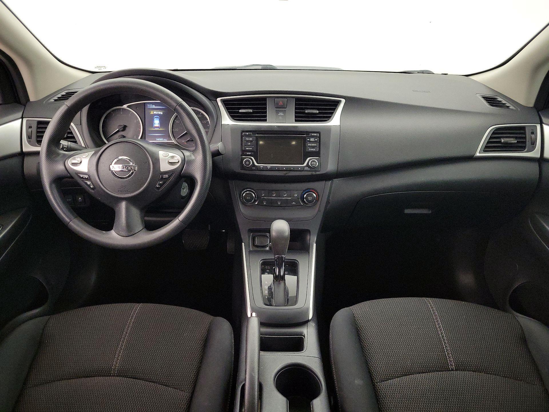 Thumbnail: 2018 Nissan Sentra - 9