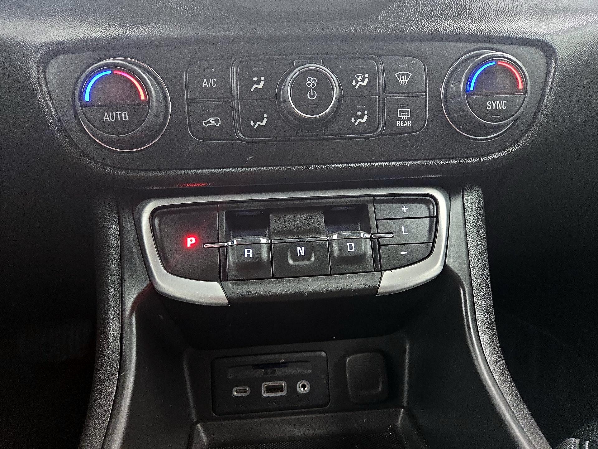 Thumbnail: 2022 GMC Terrain - 16