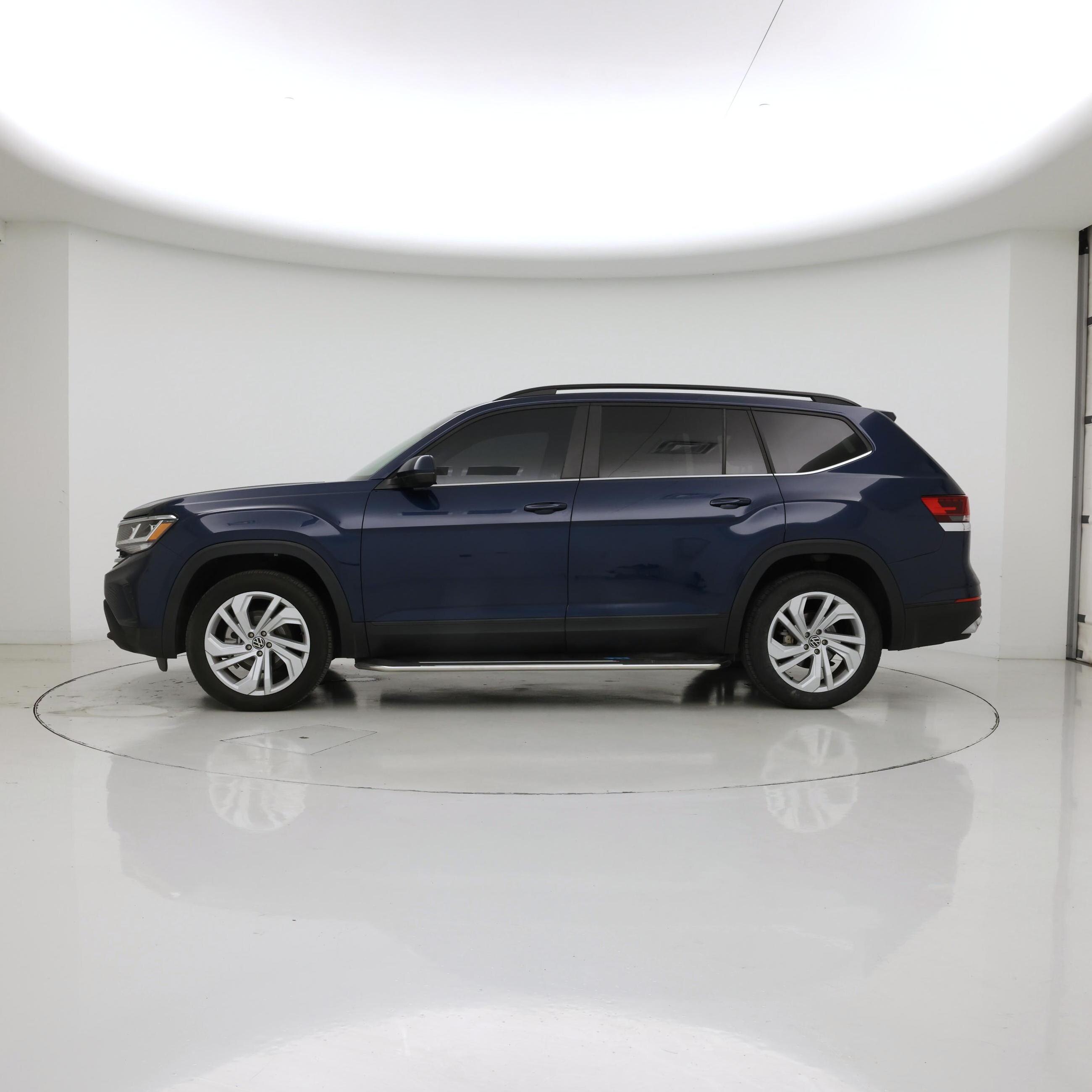 Thumbnail: 2022 Volkswagen Atlas - 3