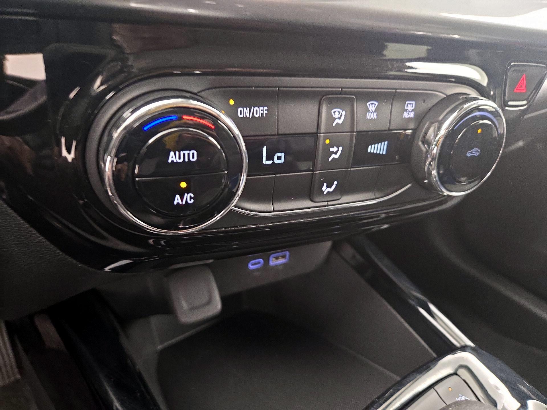 Thumbnail: 2025 Chevrolet Trax - 16