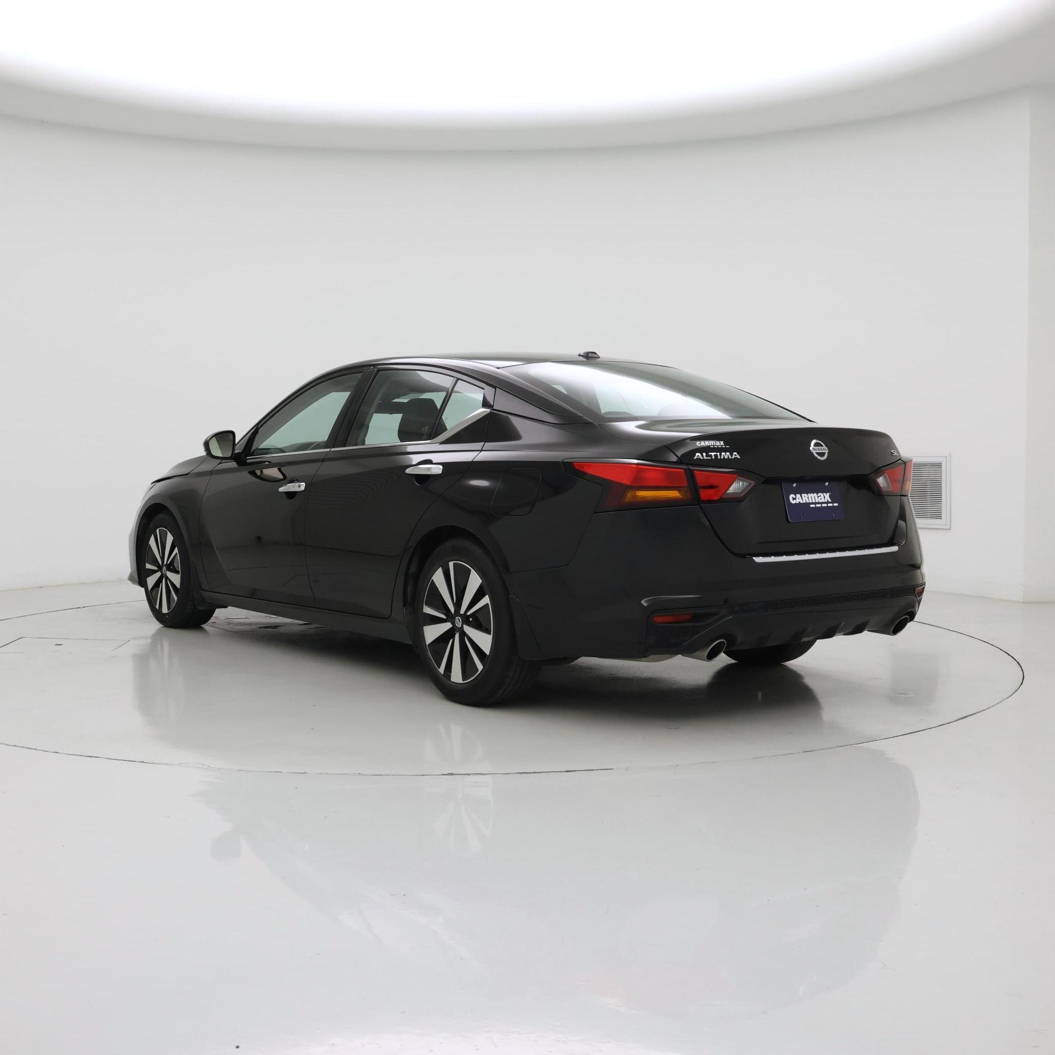 Thumbnail: 2022 Nissan Altima - 2