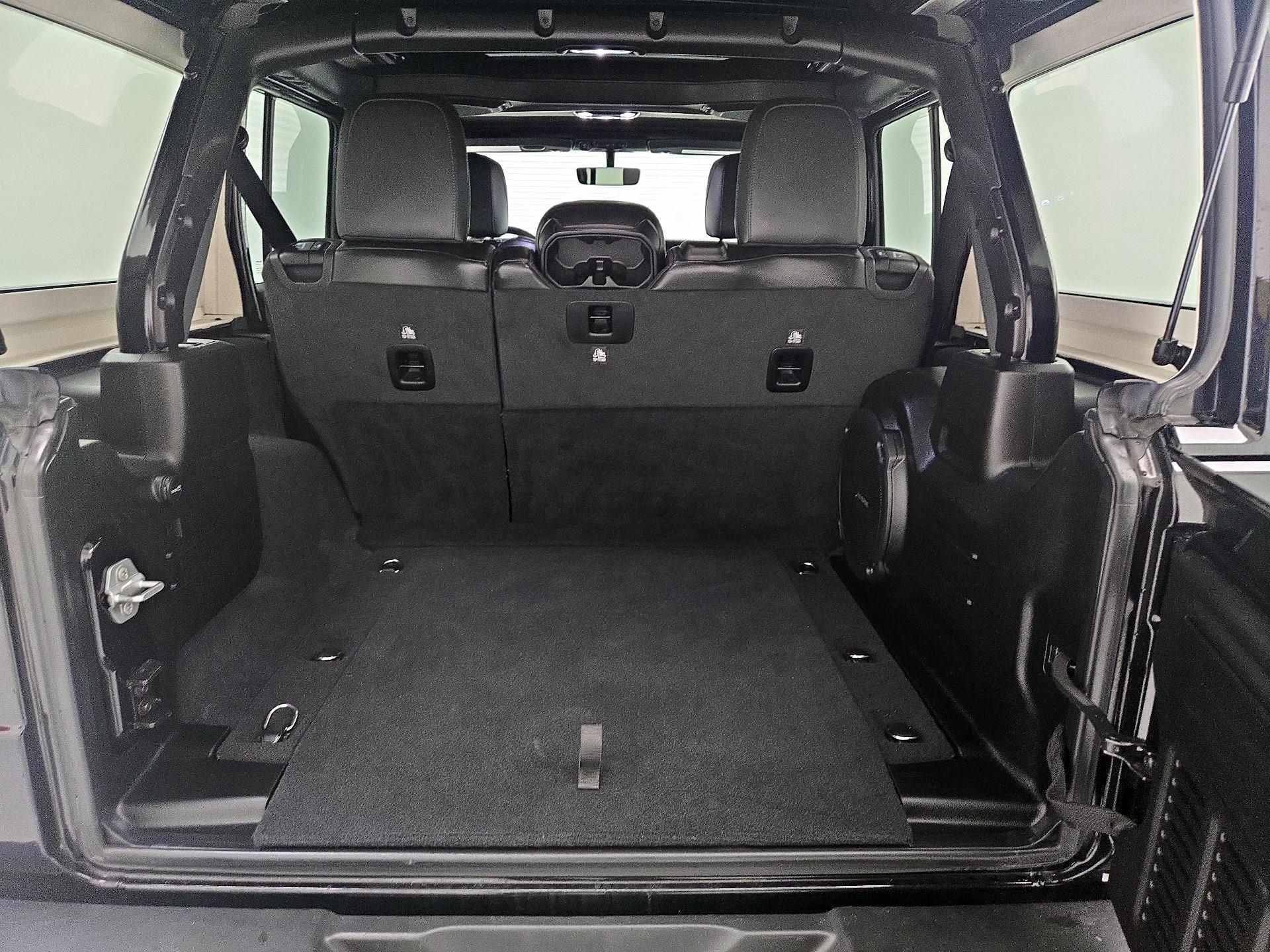 Thumbnail: 2022 Jeep Wrangler - 20
