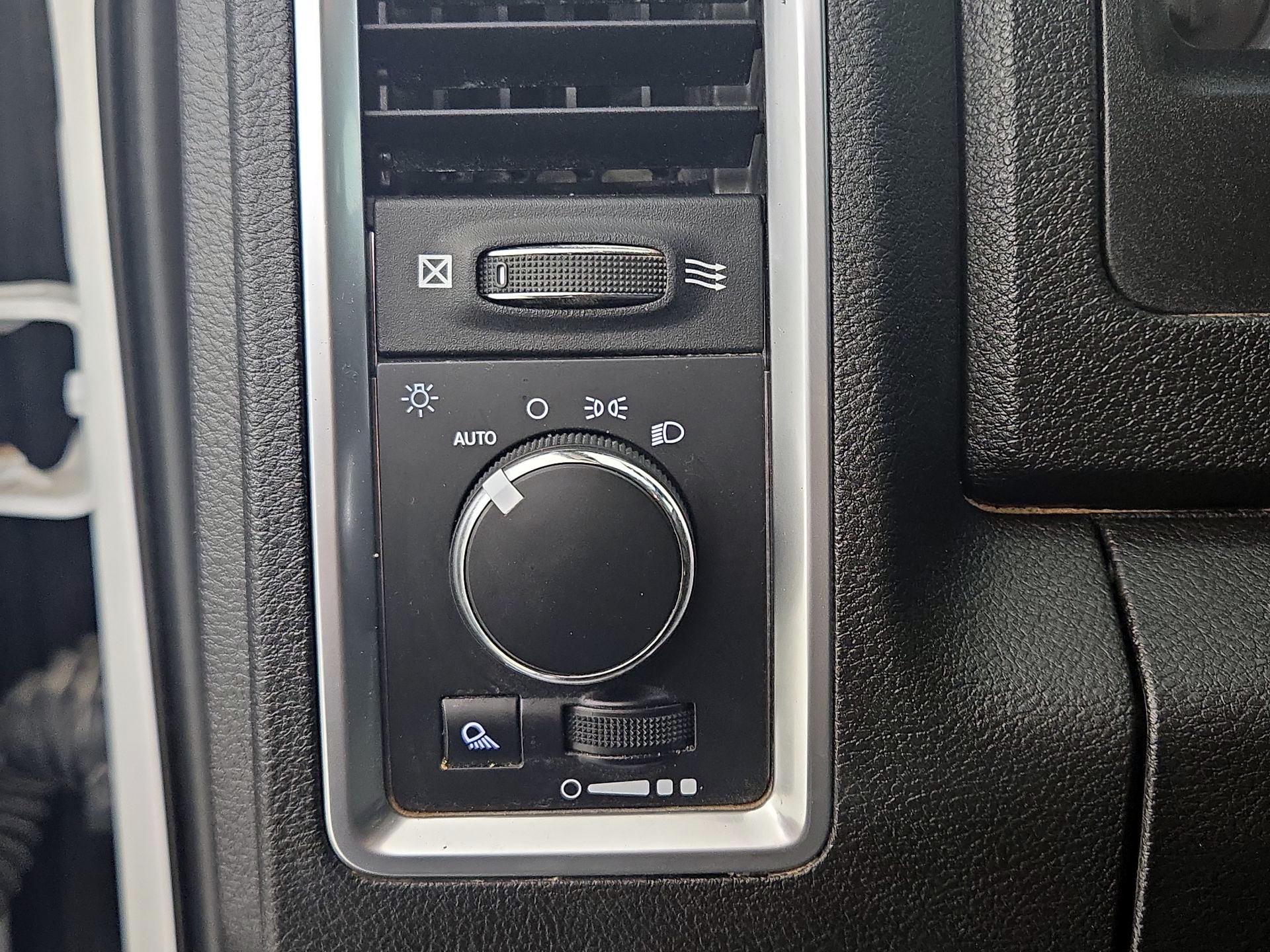 Thumbnail: 2022 RAM 1500 Classic - 13