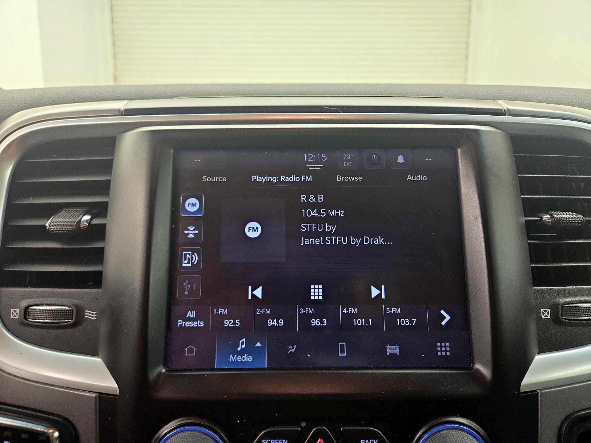 Thumbnail: 2022 RAM 1500 Classic - 15