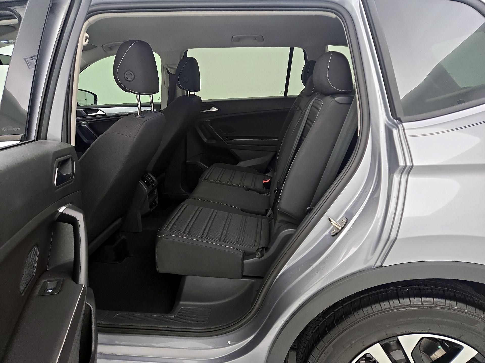 Thumbnail: 2024 Volkswagen Tiguan - 19