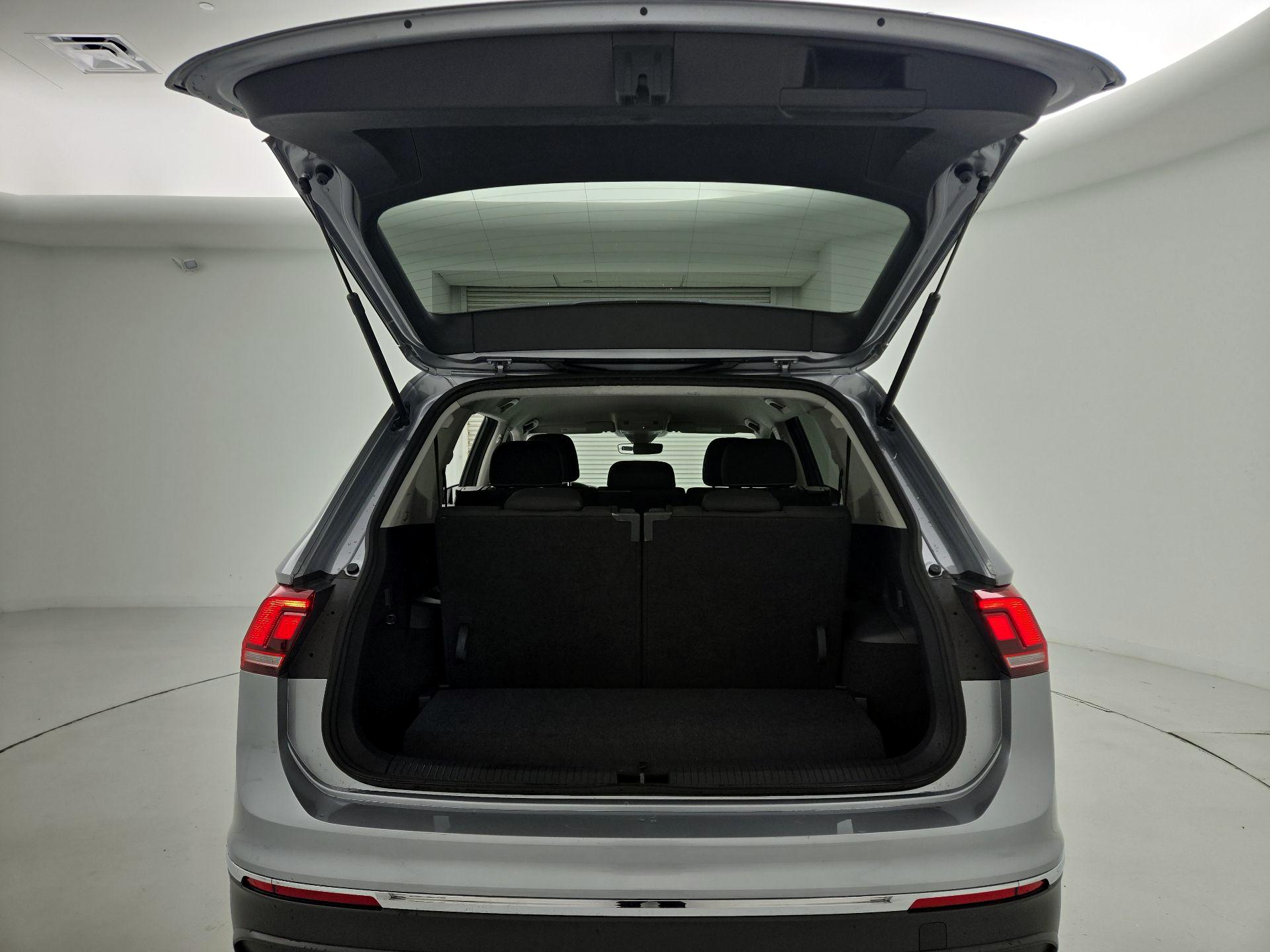Thumbnail: 2024 Volkswagen Tiguan - 20