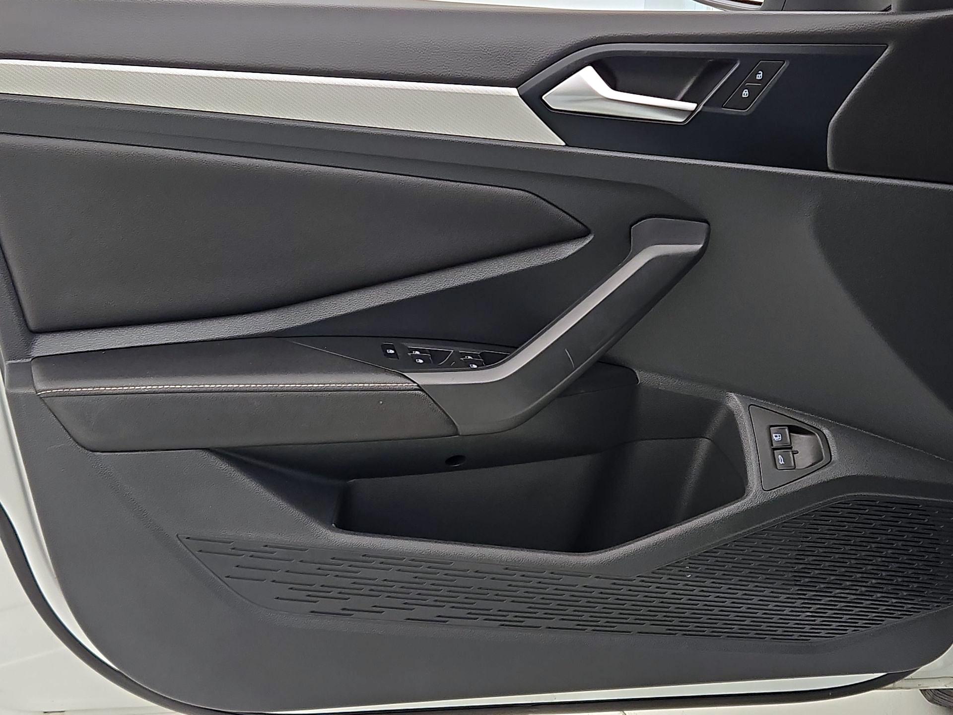 Thumbnail: 2024 Volkswagen Jetta - 12