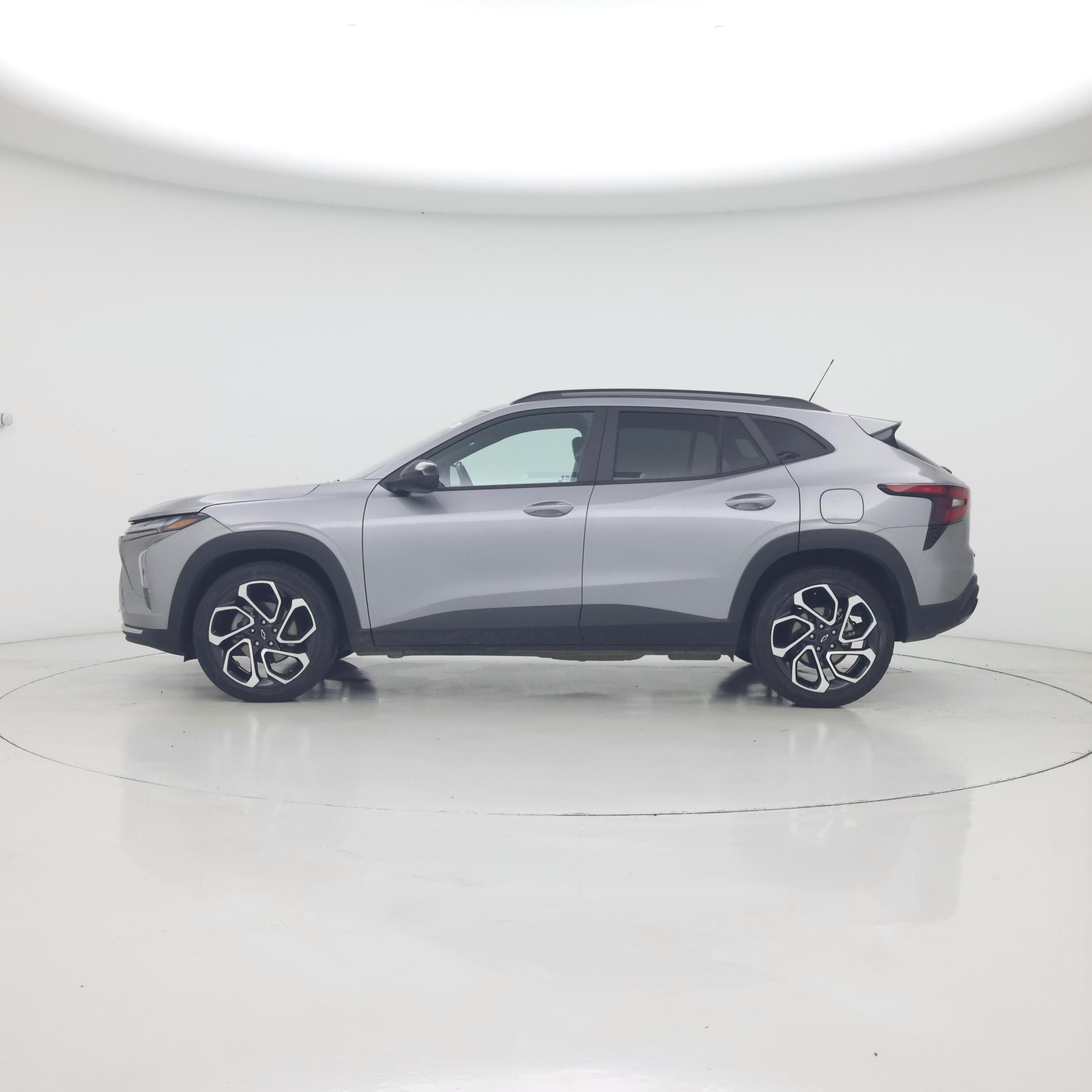 Thumbnail: 2024 Chevrolet Trax - 3