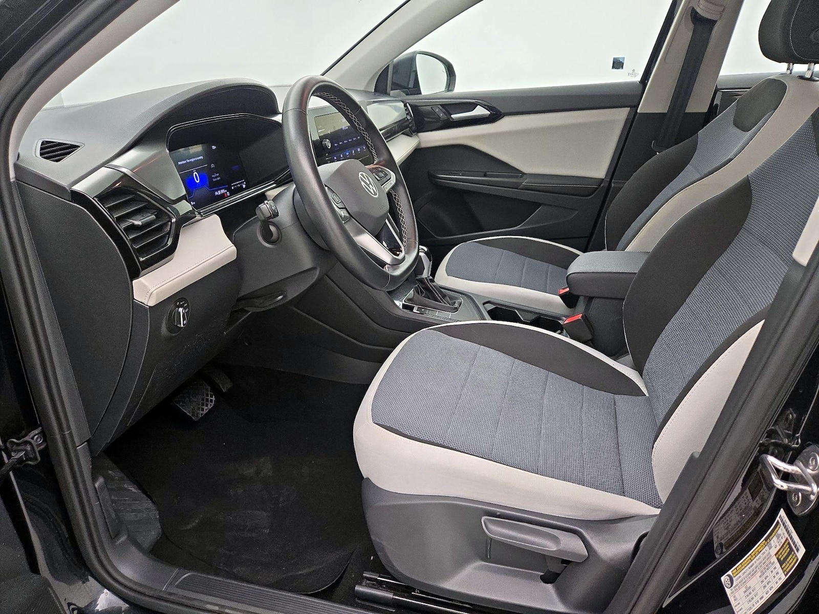 2025 Volkswagen Taos S - Photo 12