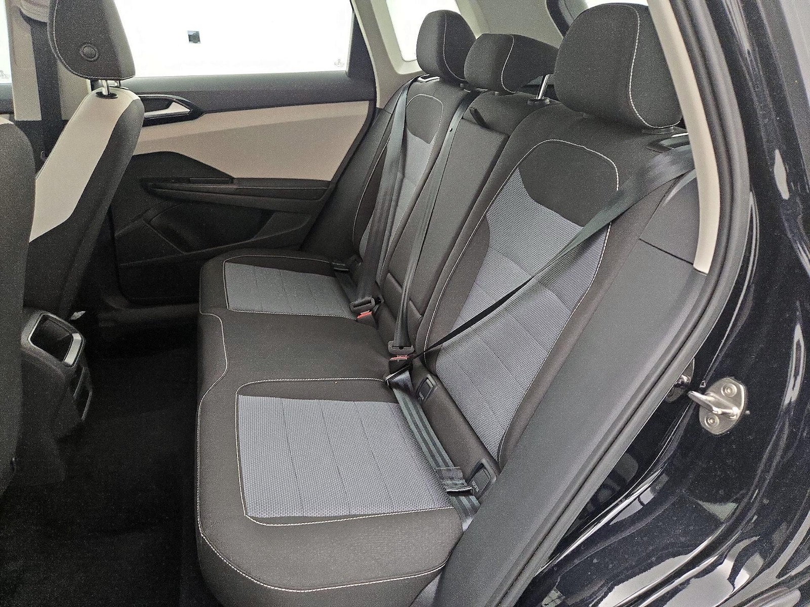 2025 Volkswagen Taos S - Photo 20